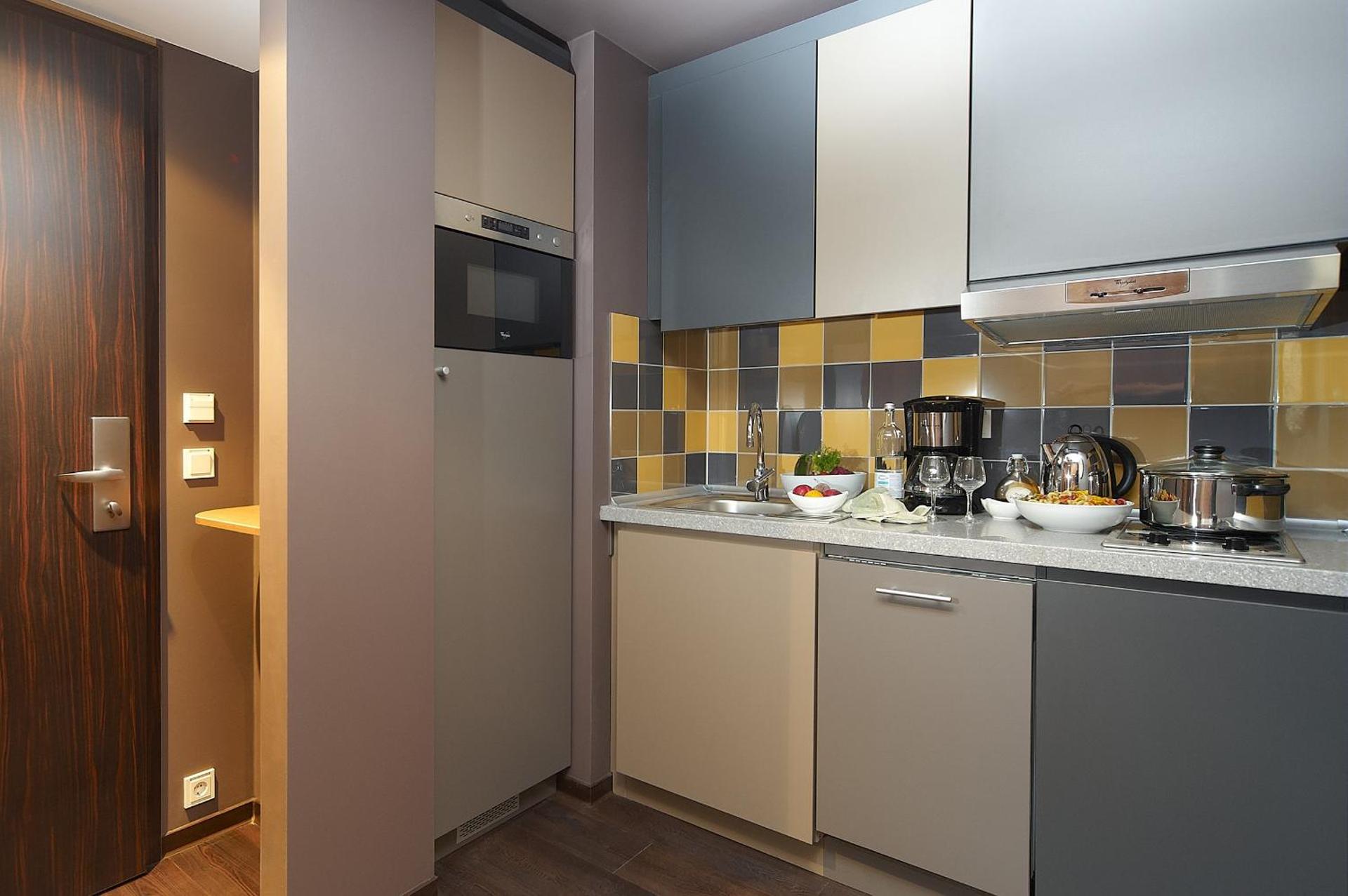 Kitchen or kitchenette