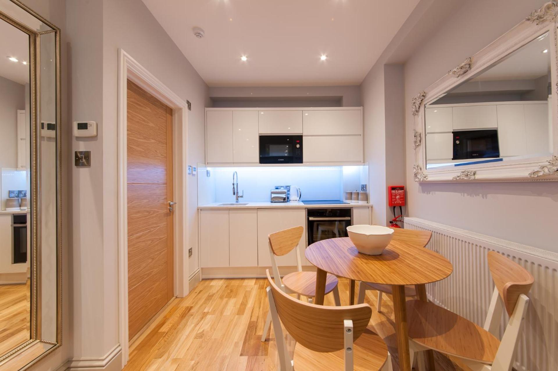 Suites at number Ten