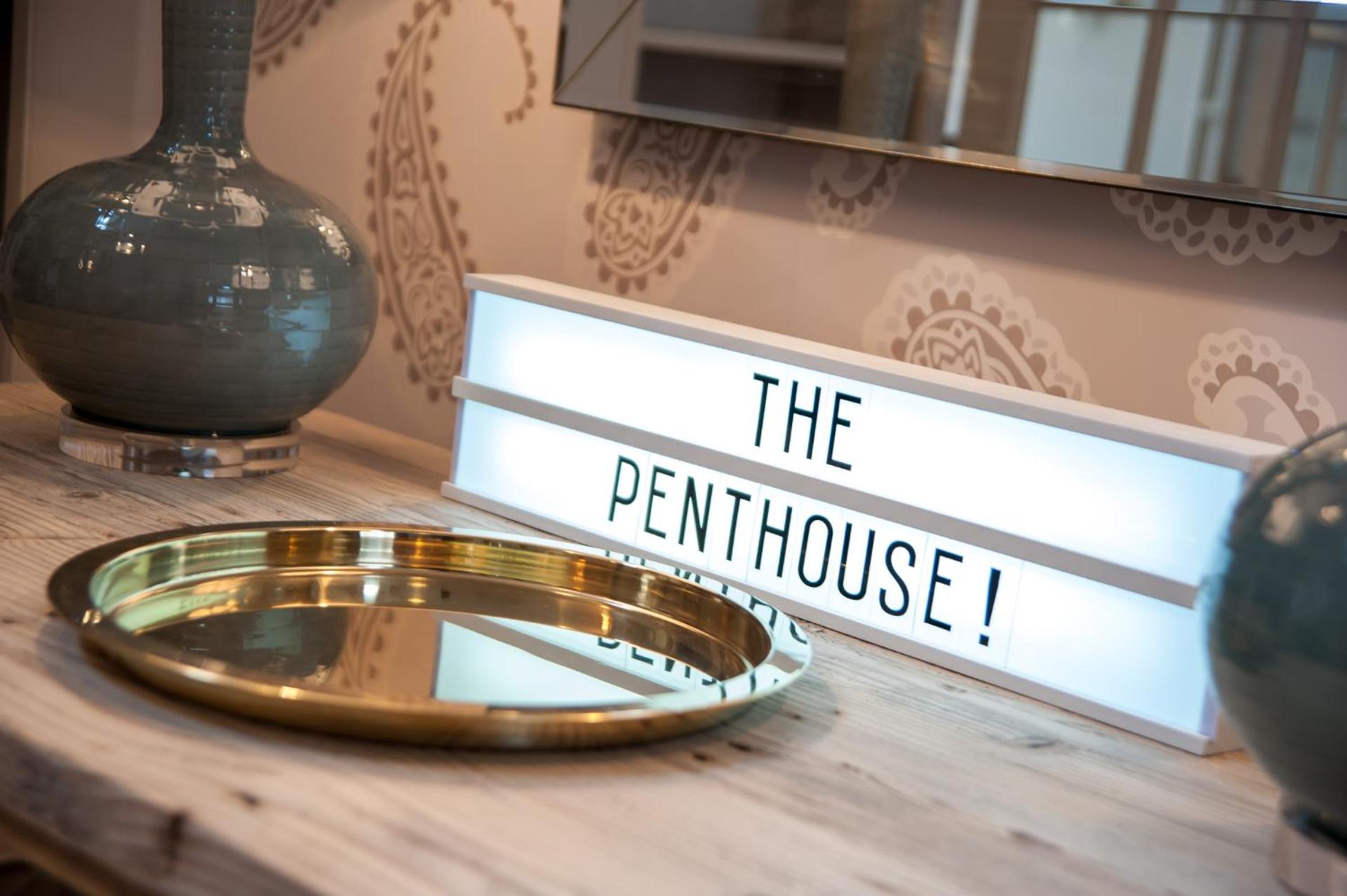 Suites at number Ten