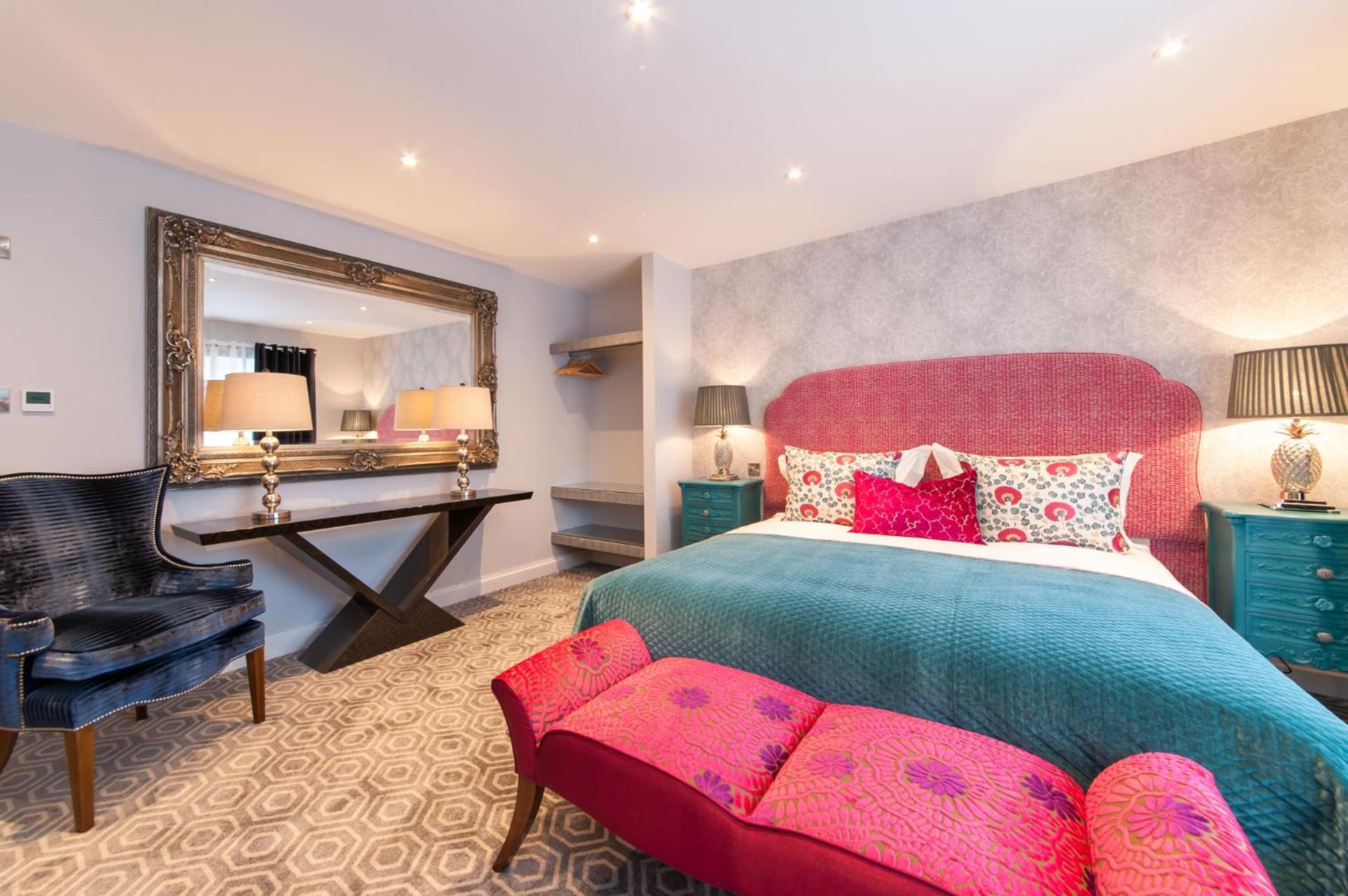 Suites at number Ten