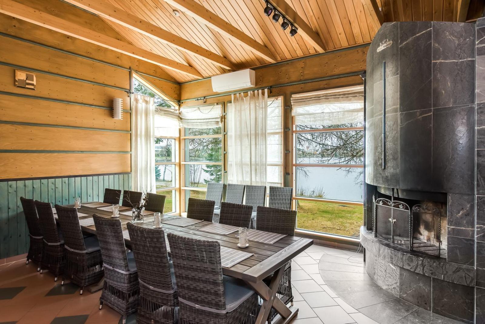 Meeting/conference room