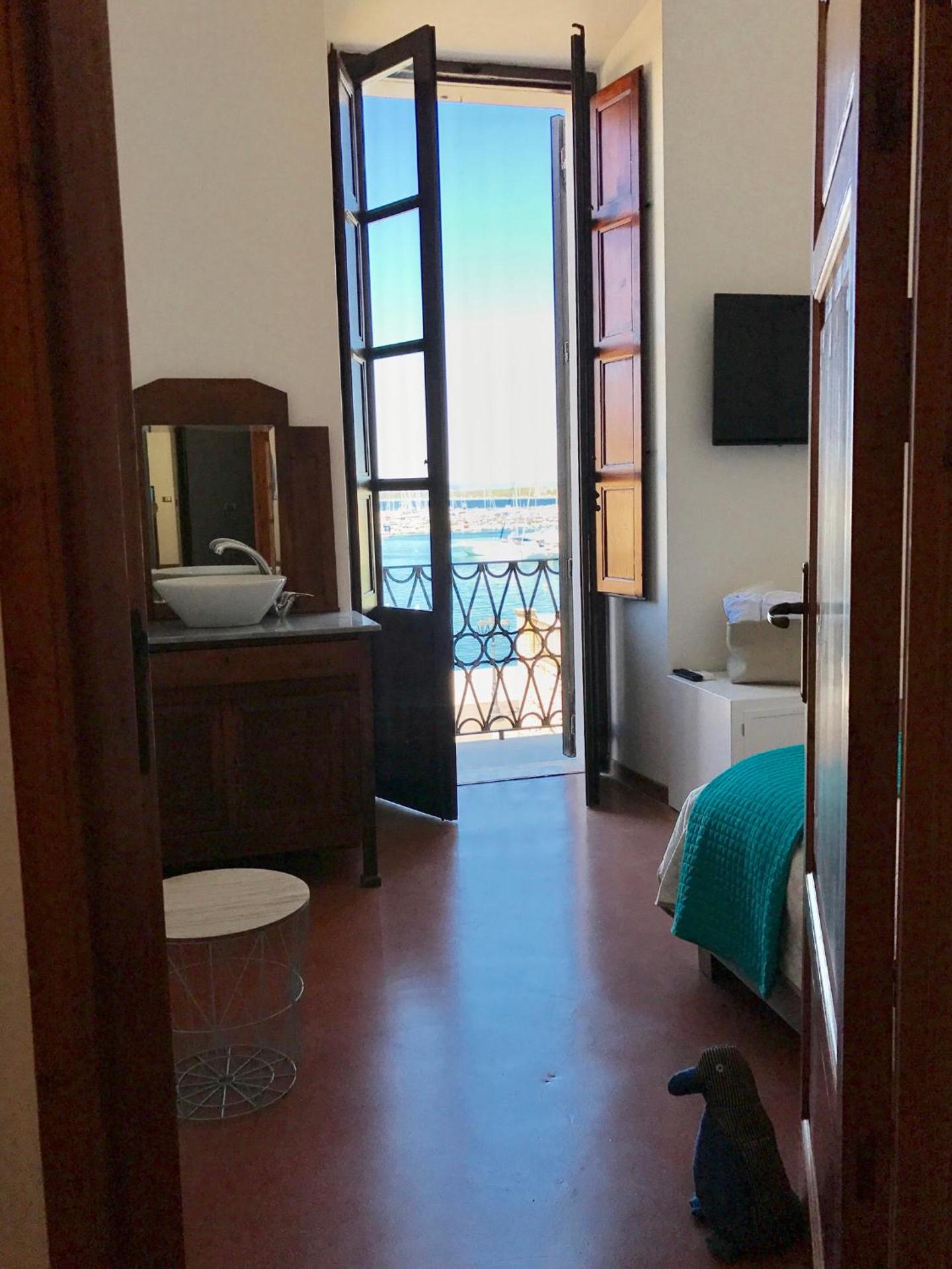 Double Room with Private External Bathroom