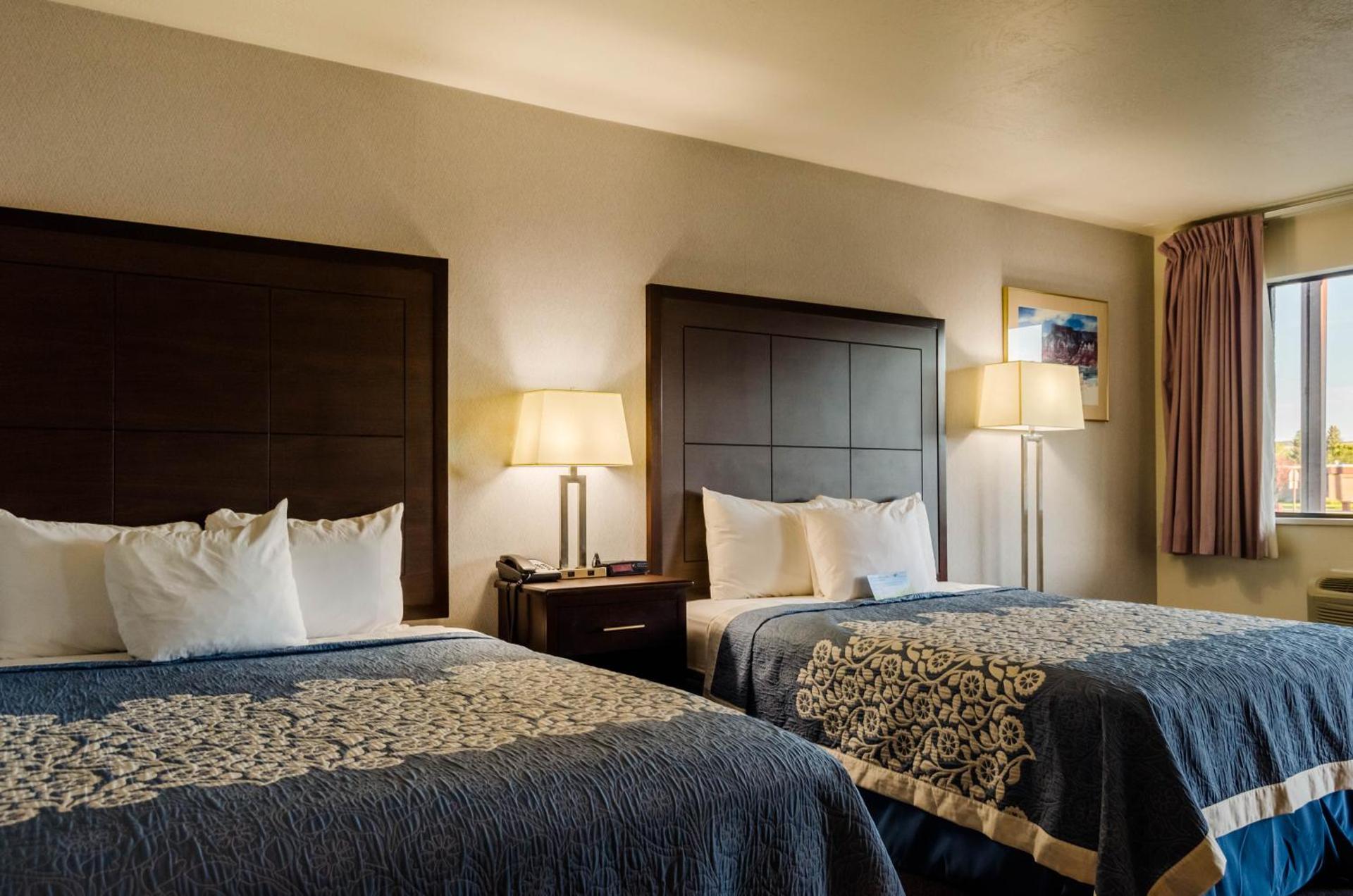 Quadruple Room with Two Queen Beds - Non Smoking