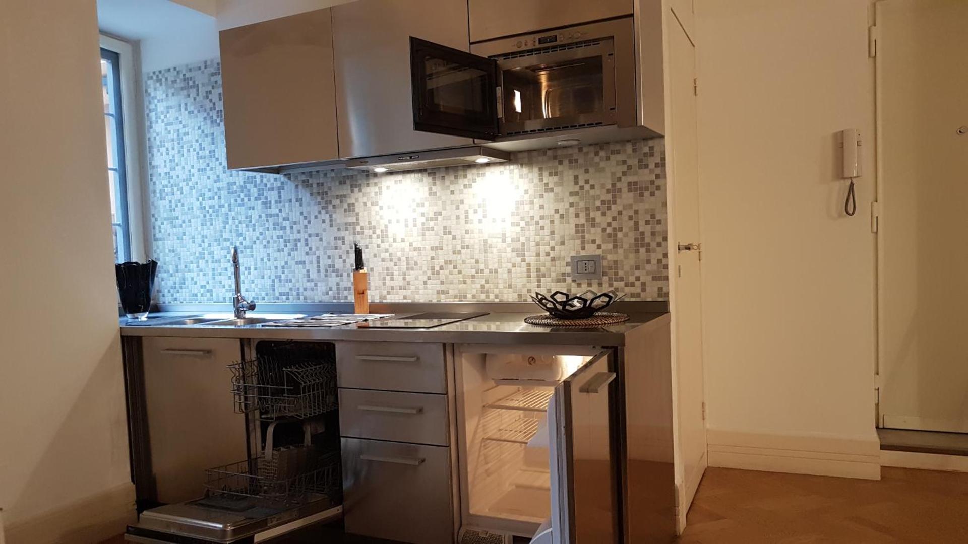 Kitchen or kitchenette