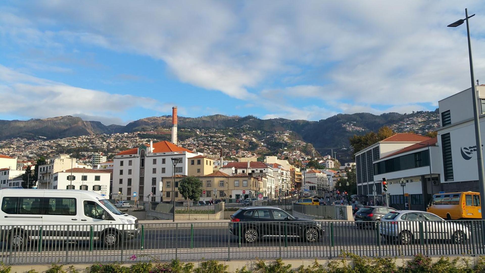 Edificio Charles 206