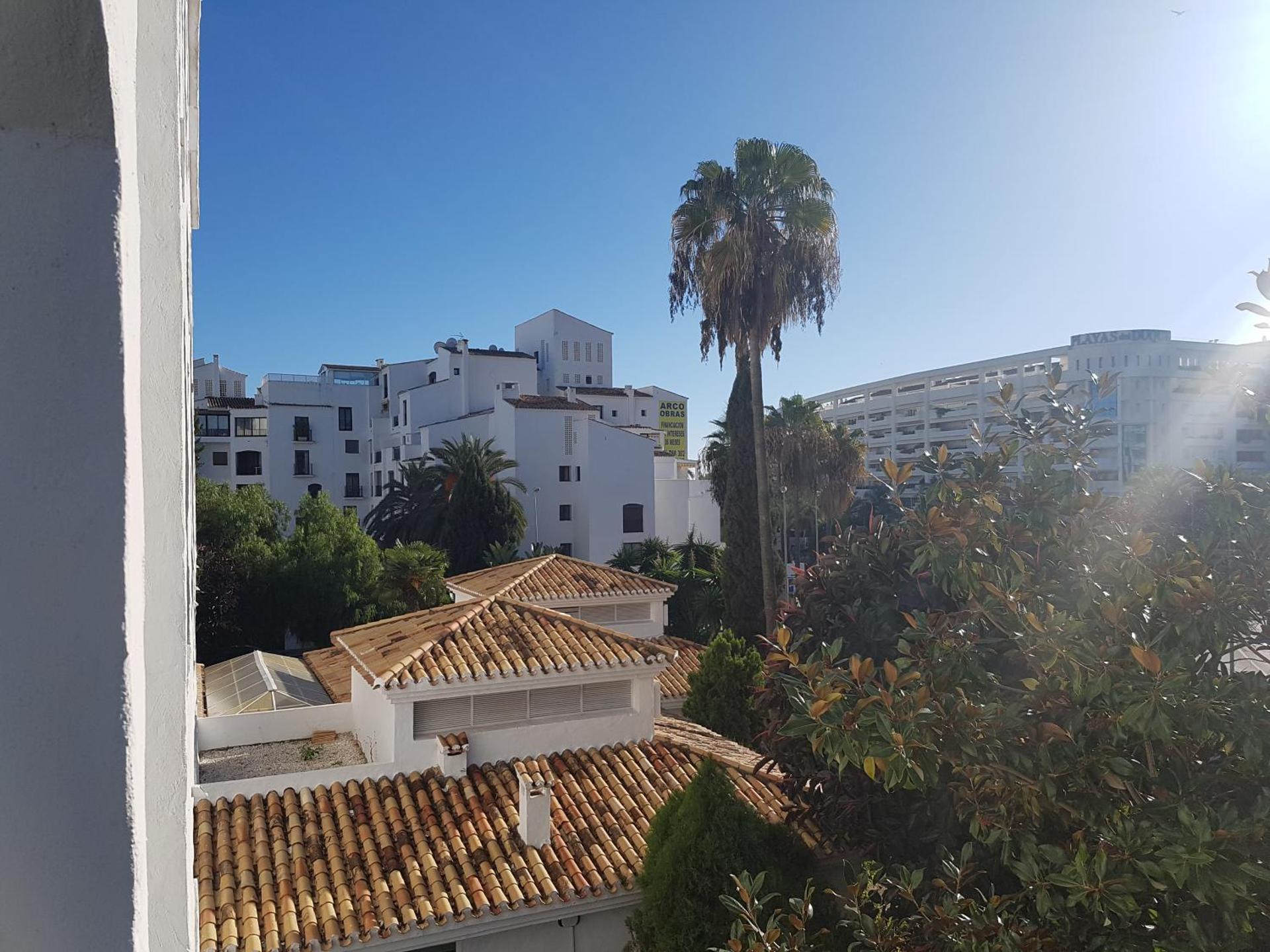 Studio Occidental banus