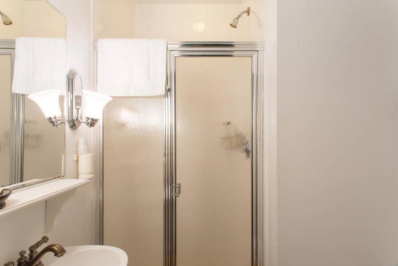 The Coolidge Corner Guest House: A Brookline Bed and Breakfast