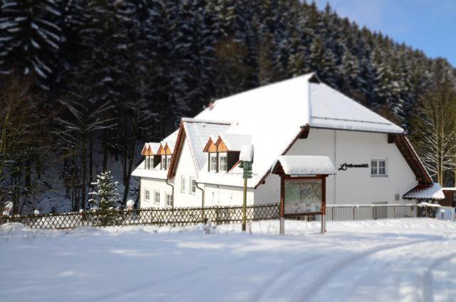 Zur Sommerfrische Lothramühle