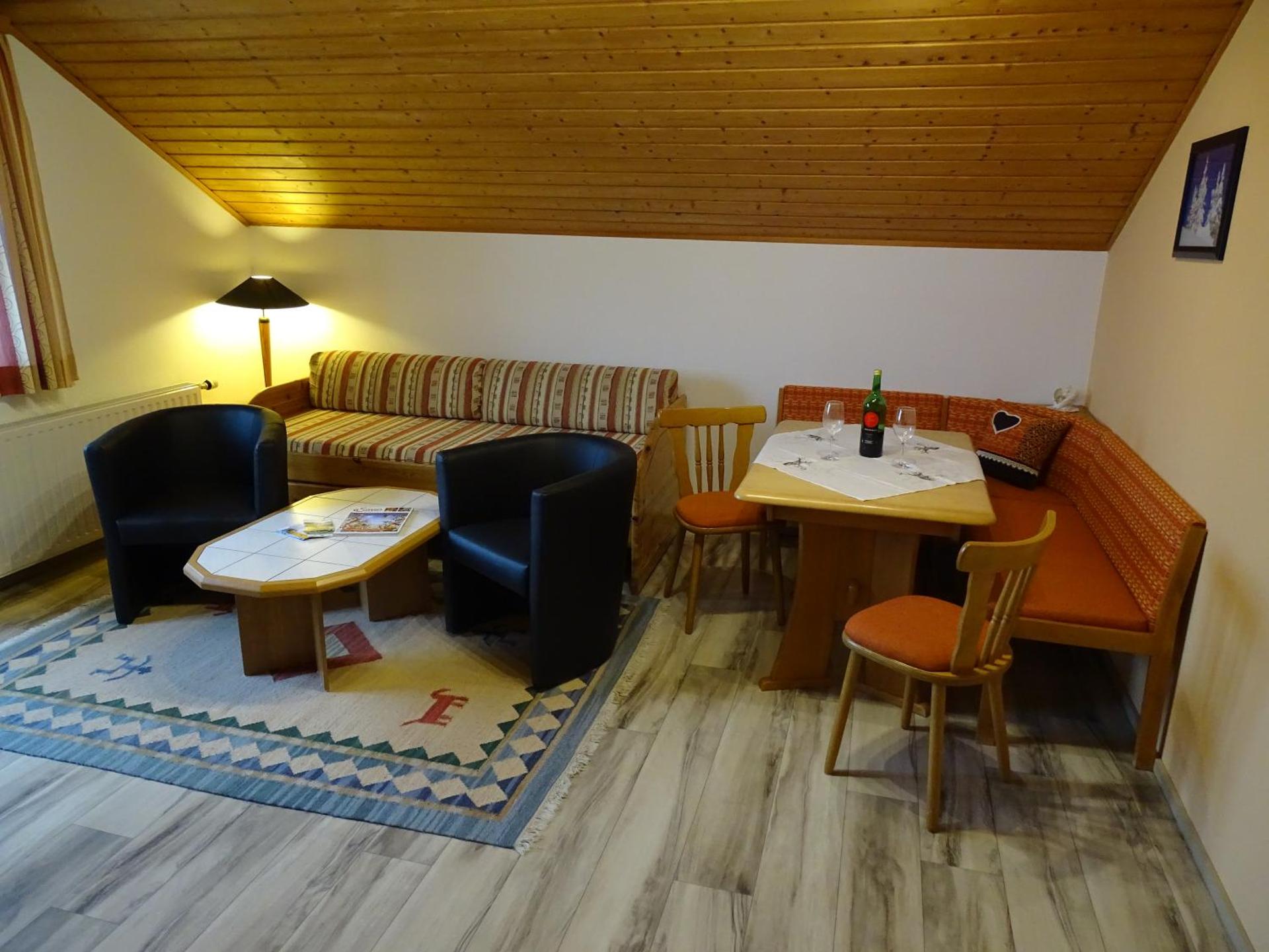 Ferienwohnung Hierzegger