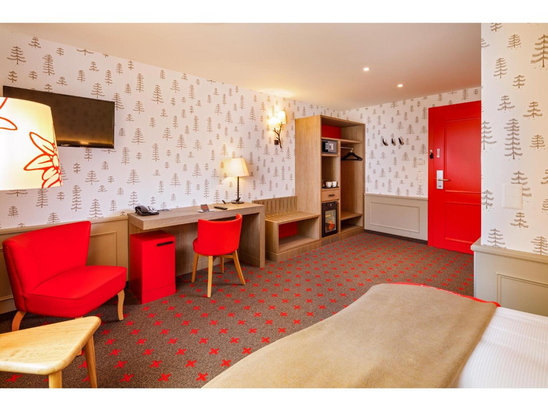 Photo of the whole room