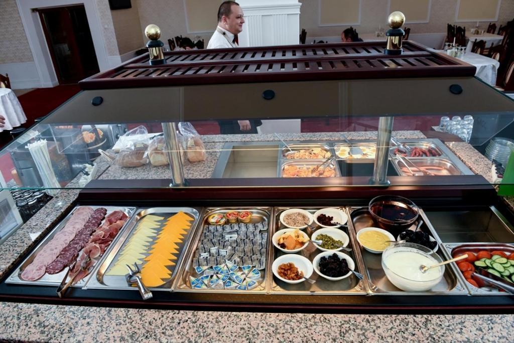 Restaurant/places to eat