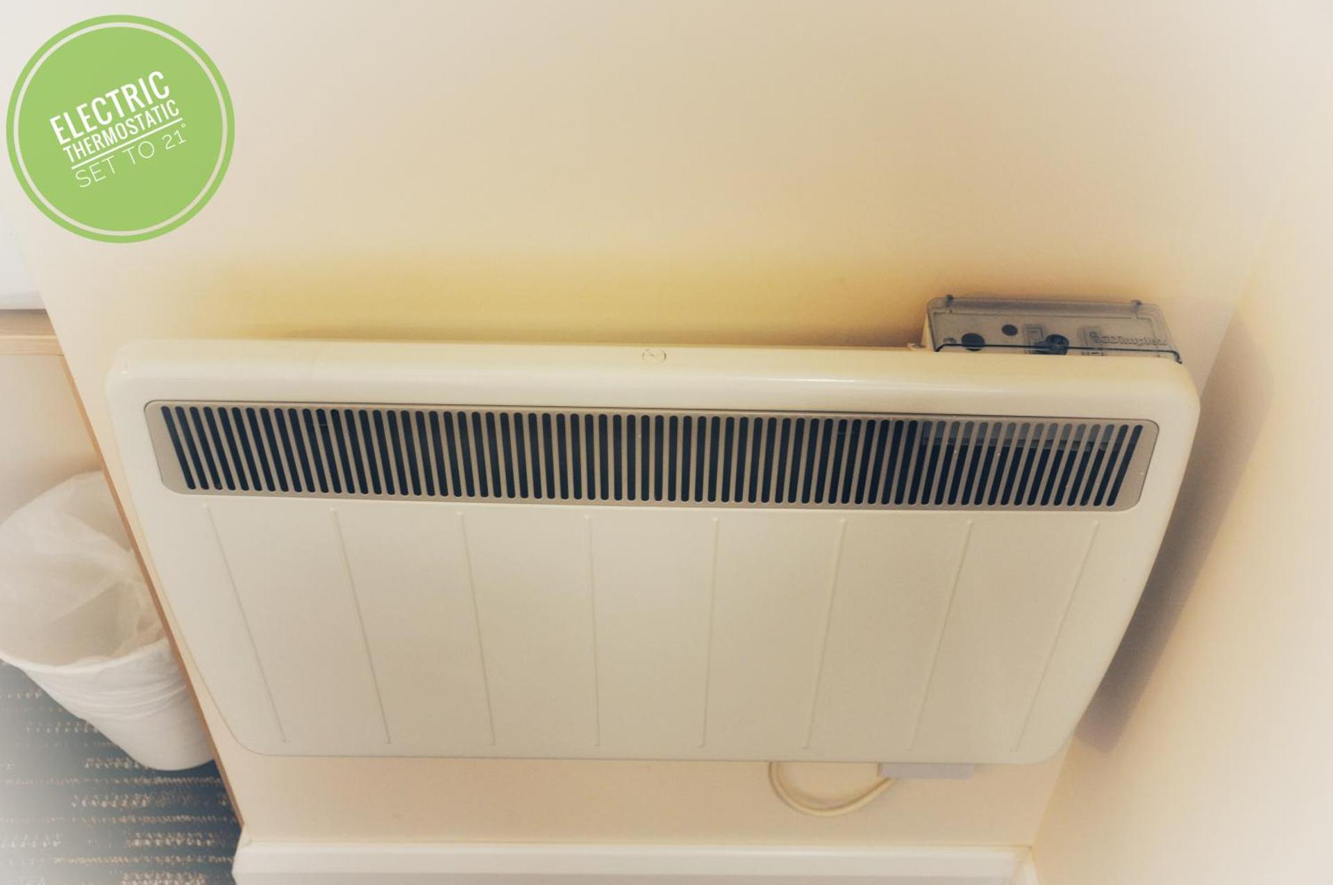 Superior Twin Room with Shared Bathroom