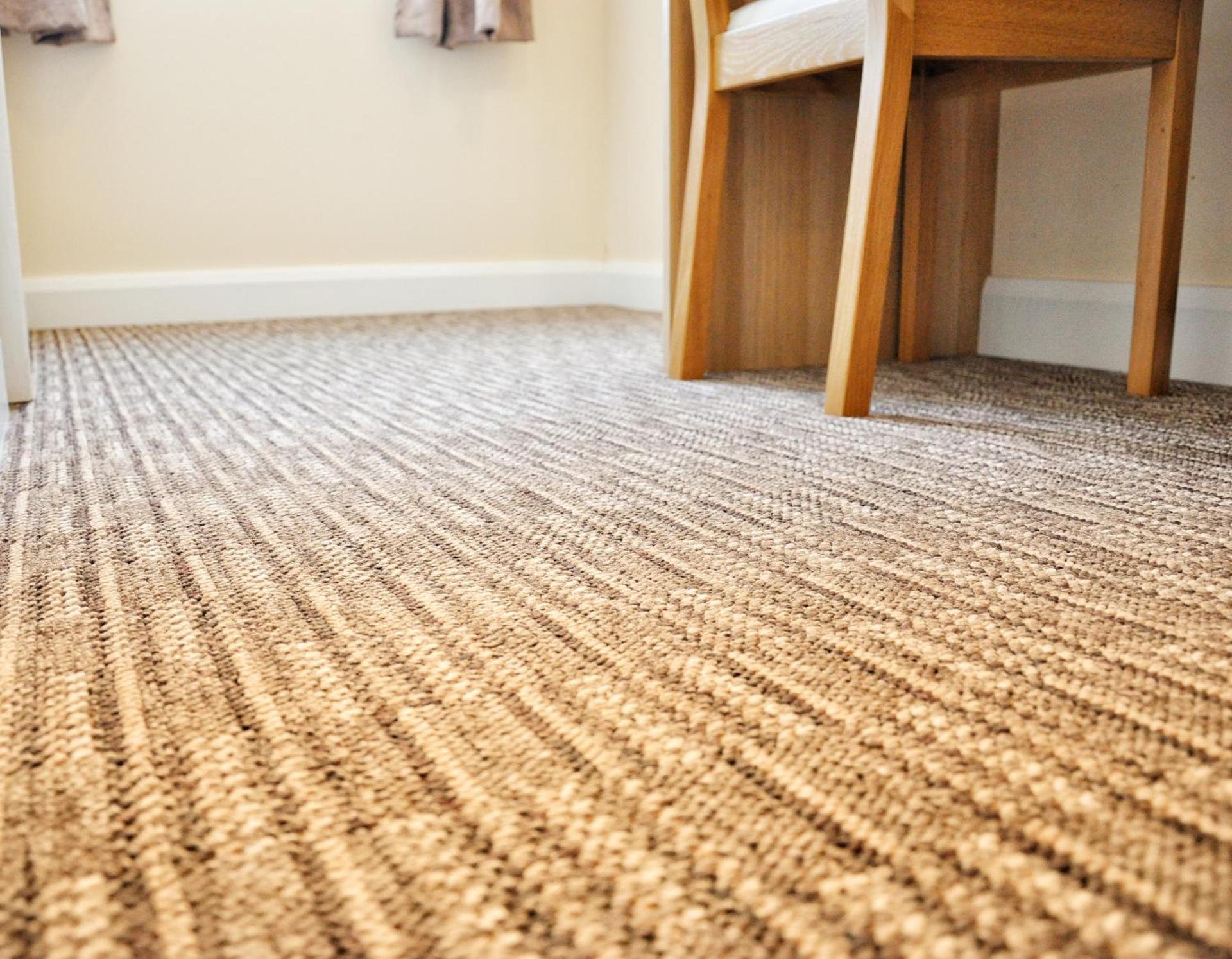 Superior Twin Room with Shared Bathroom