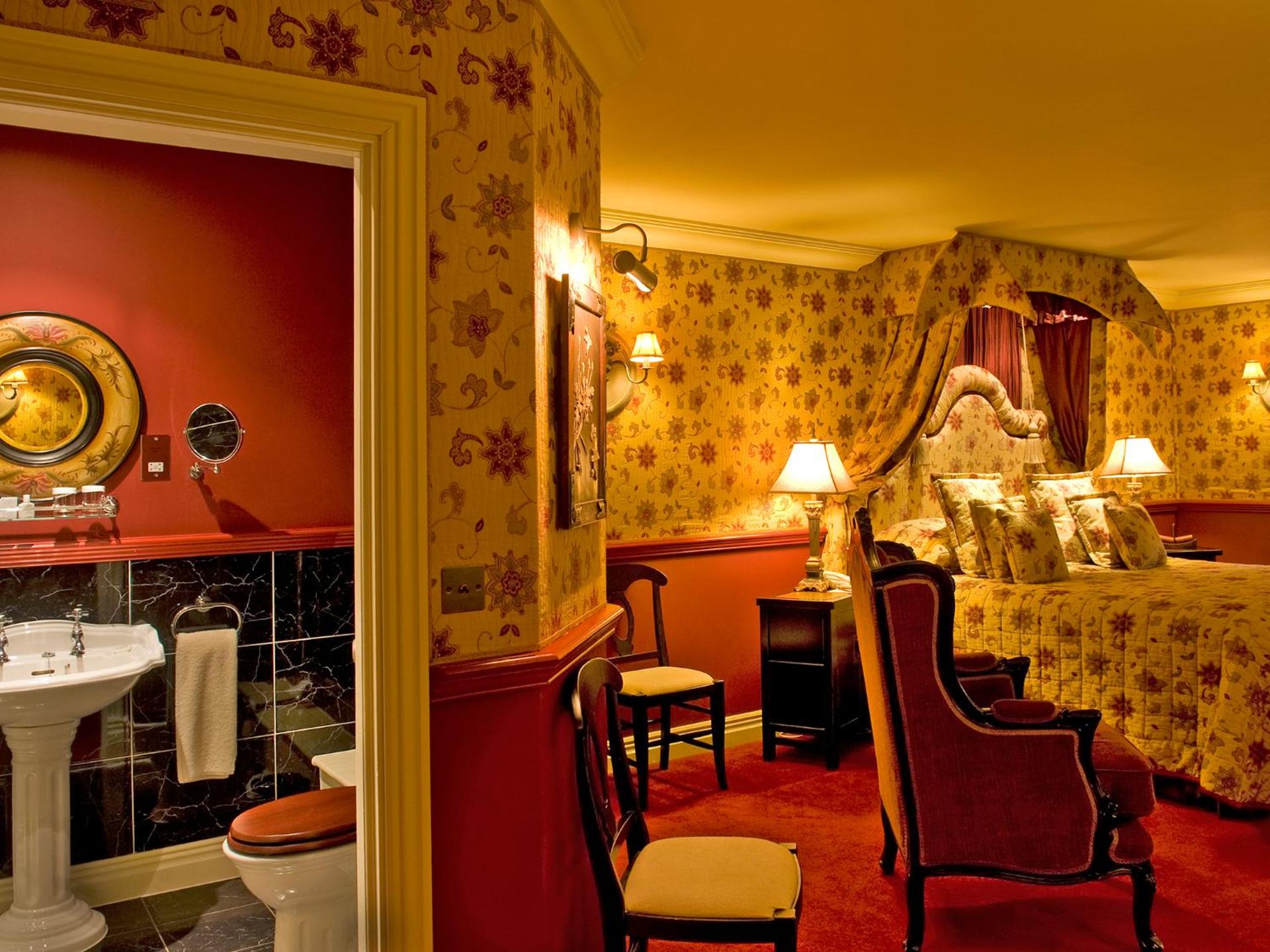 Photo of the whole room