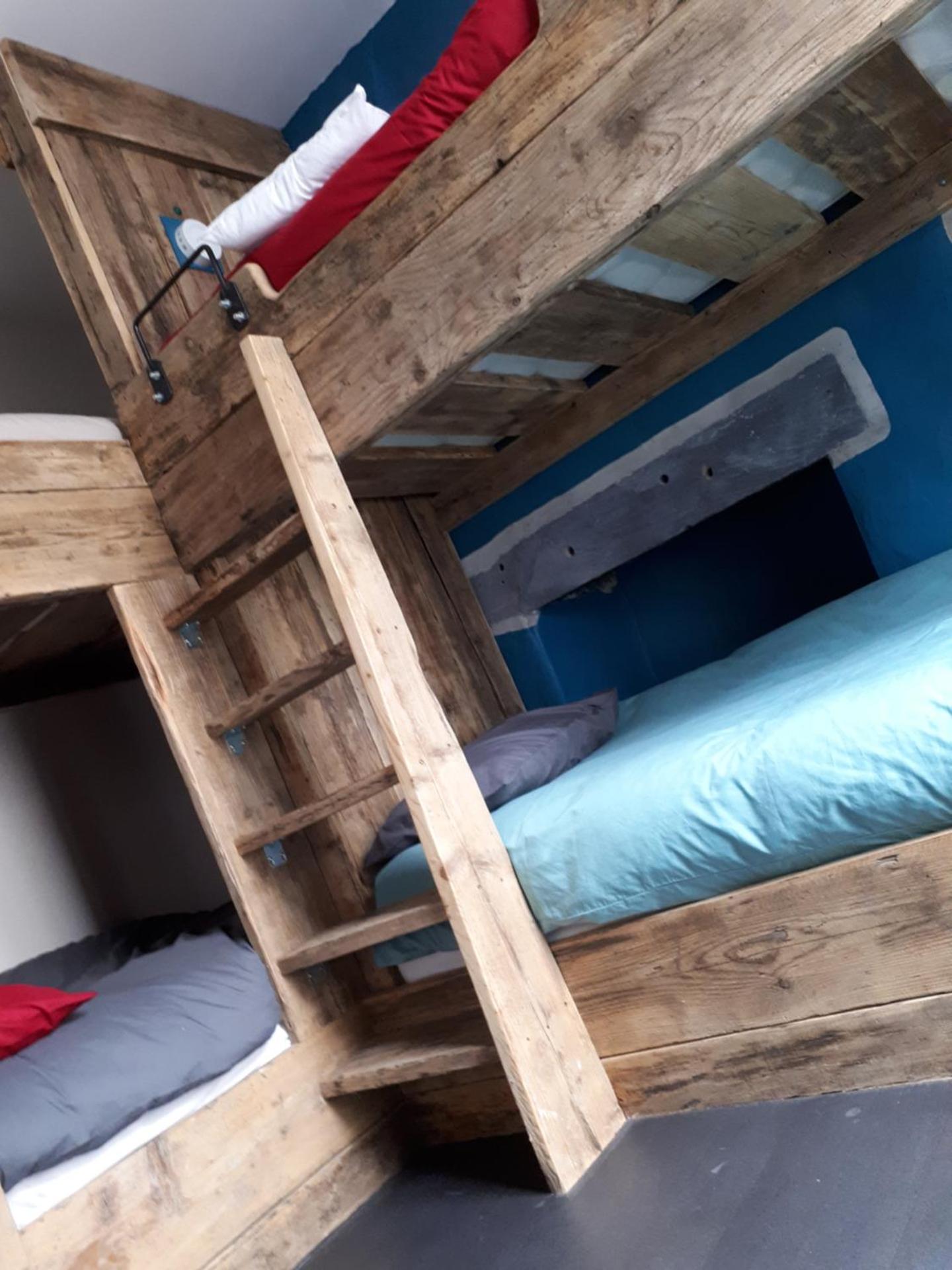 bunk bed