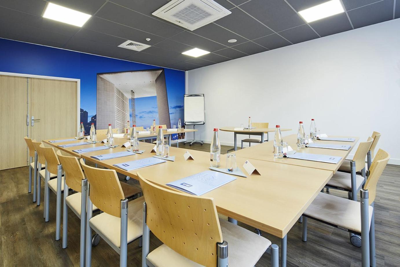 Meeting/conference room