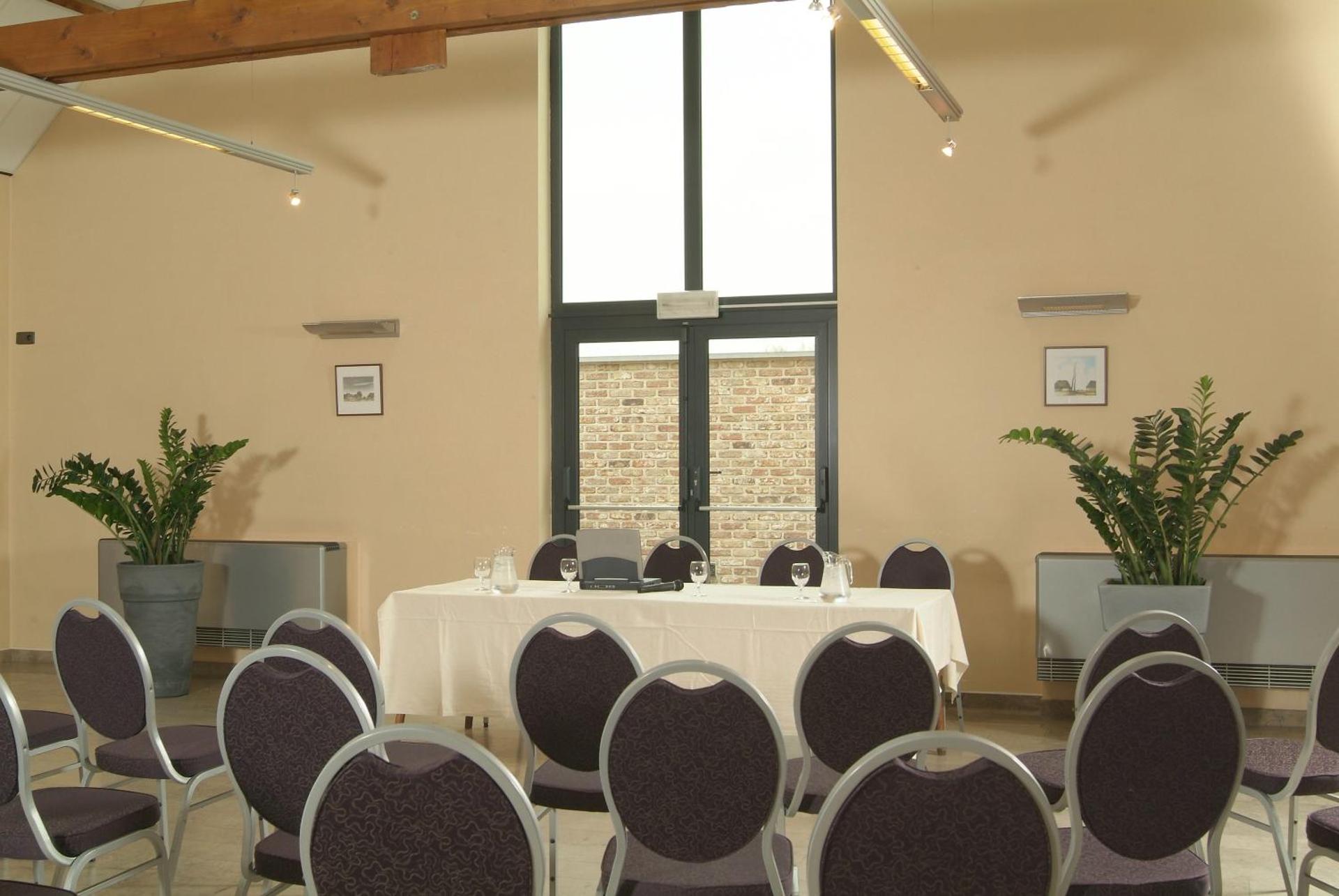 Meeting/conference room