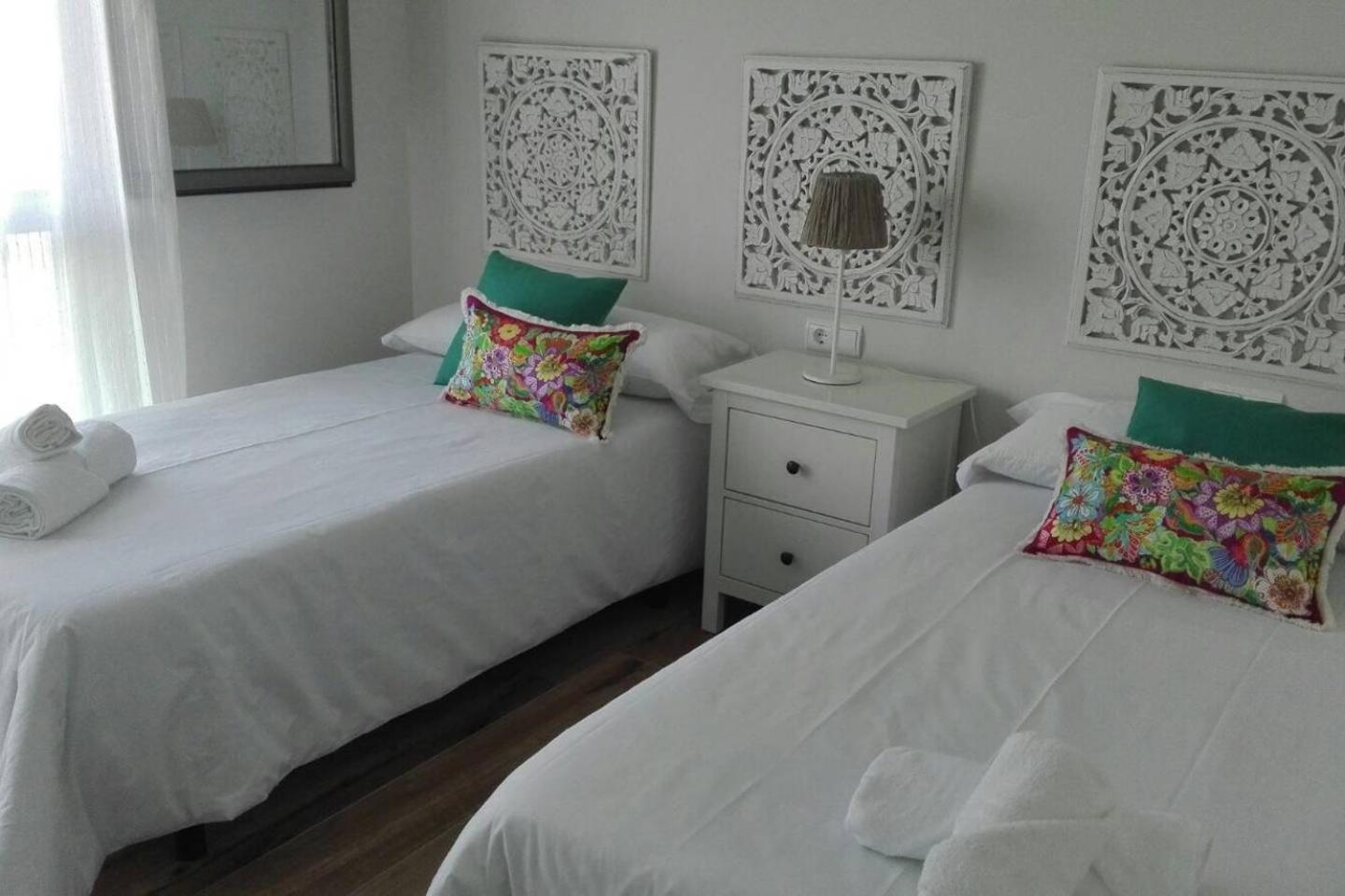 Casa apartamento a pie de playa Areabrava - en Cangas - Hio -Galicia- España