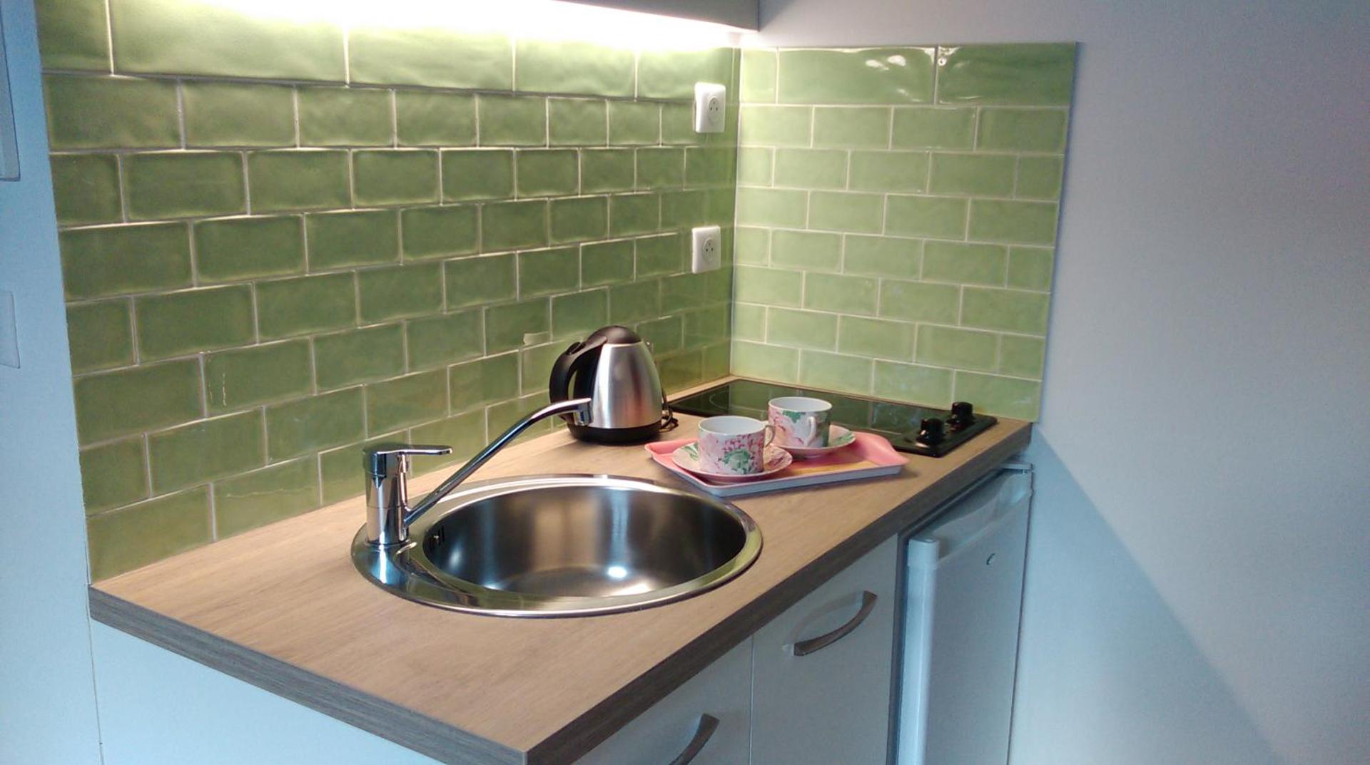 Kitchen or kitchenette