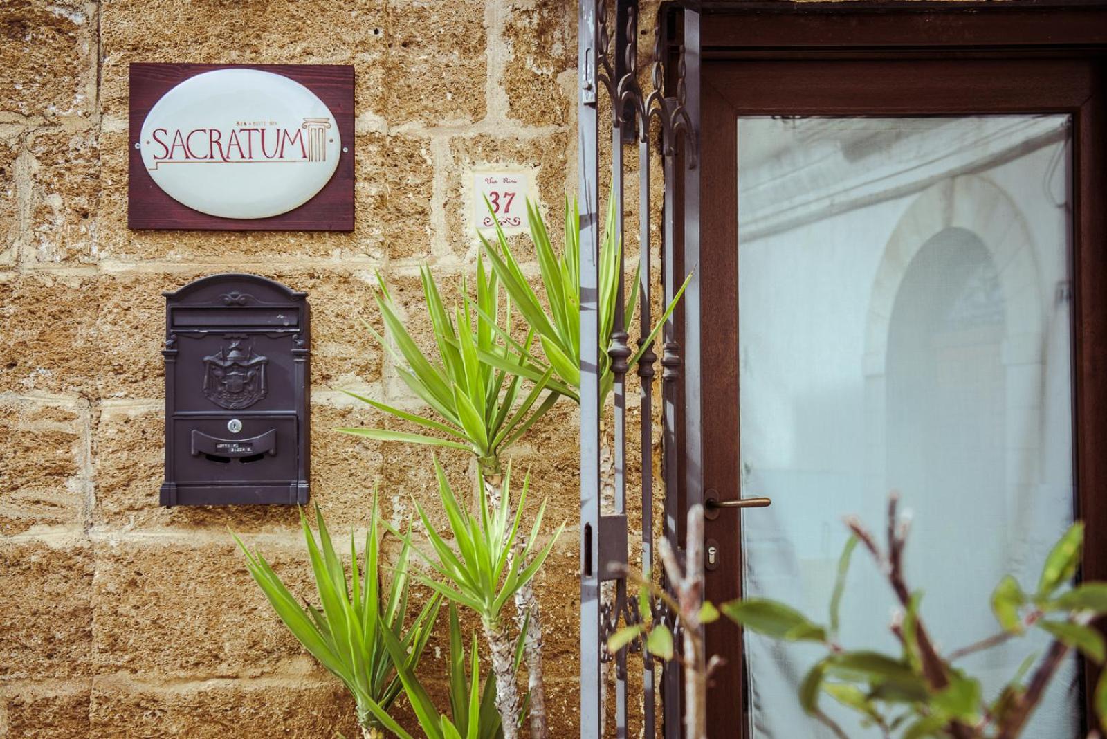 Superior Apartment at Via Rini n.37