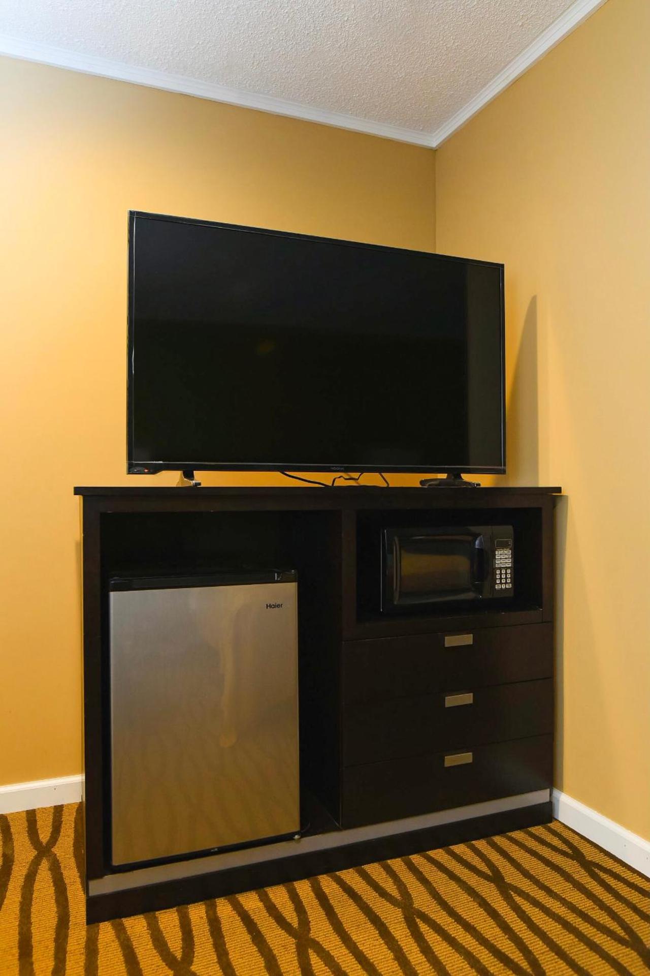 Capital Inn and Suites