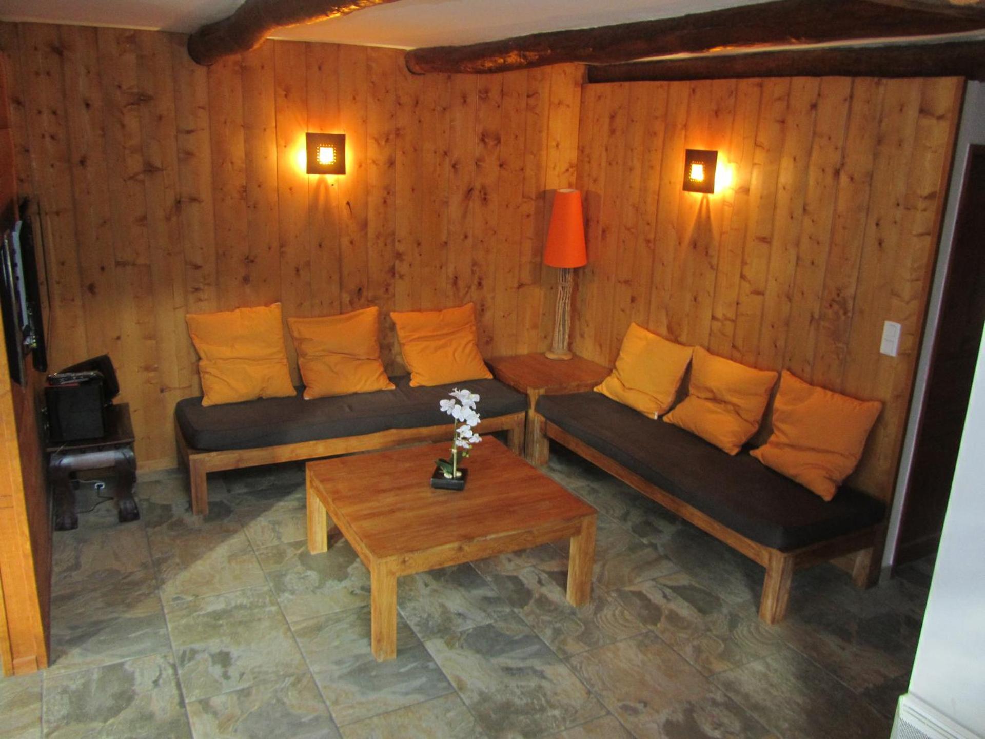 Les GITES DE CAMPARAN - gîte "la BERGERIE AVEC SPA"