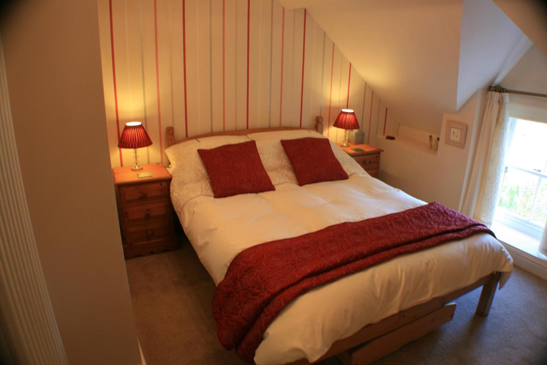 Family Suite (2 Adults + 2 Children)