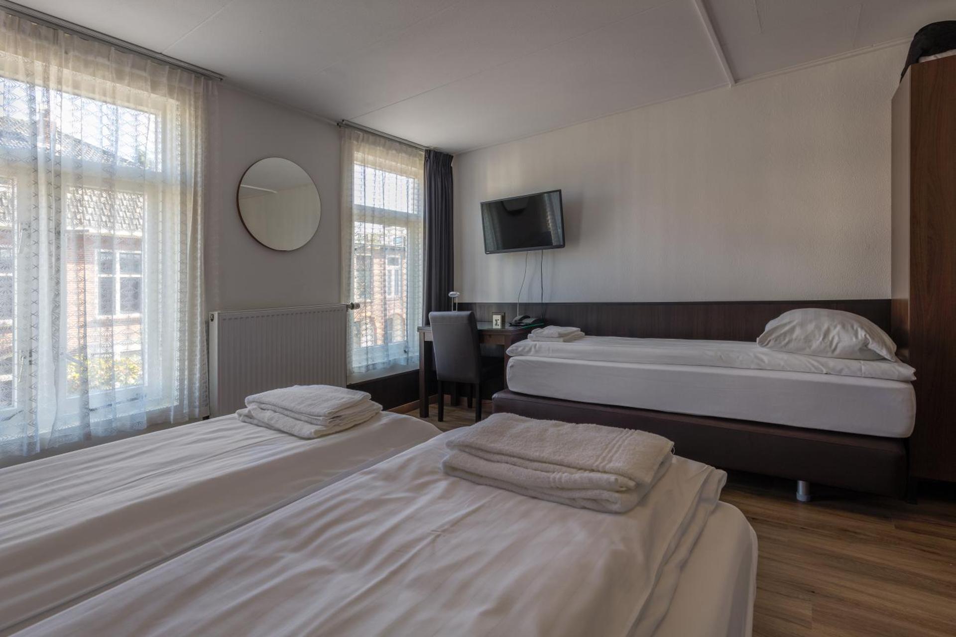 Quadruple Room with Bathroom