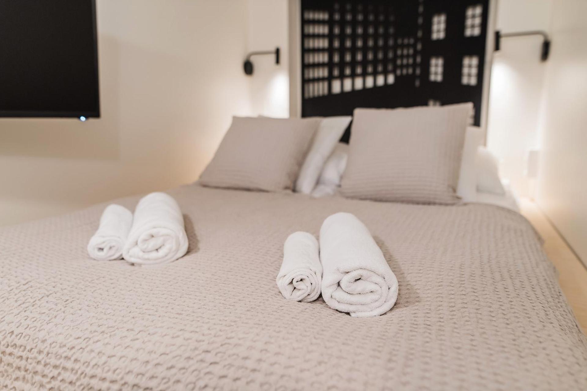 Small Double Room with Shared Bathroom