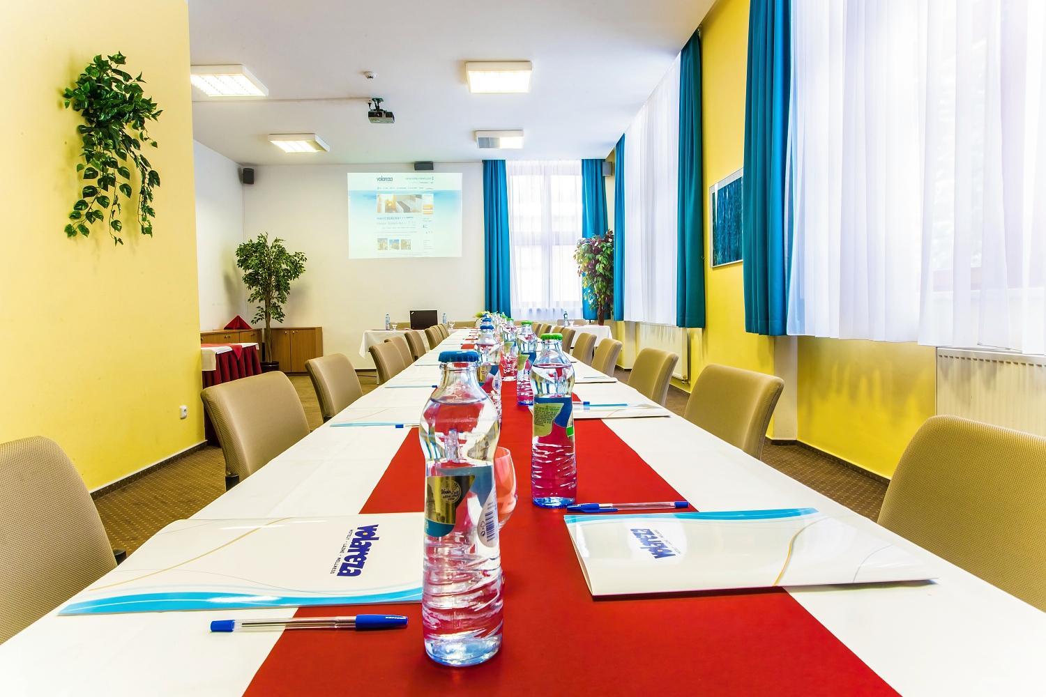 Meeting/conference room