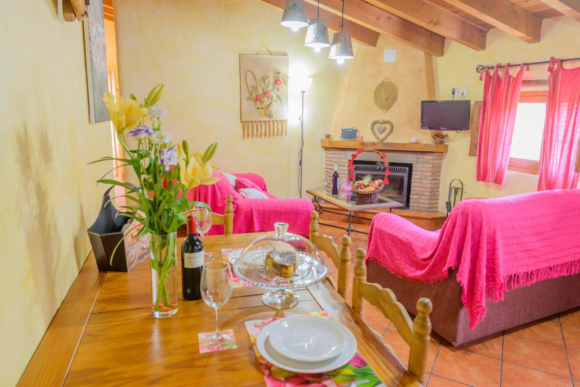 Communal lounge/ TV room