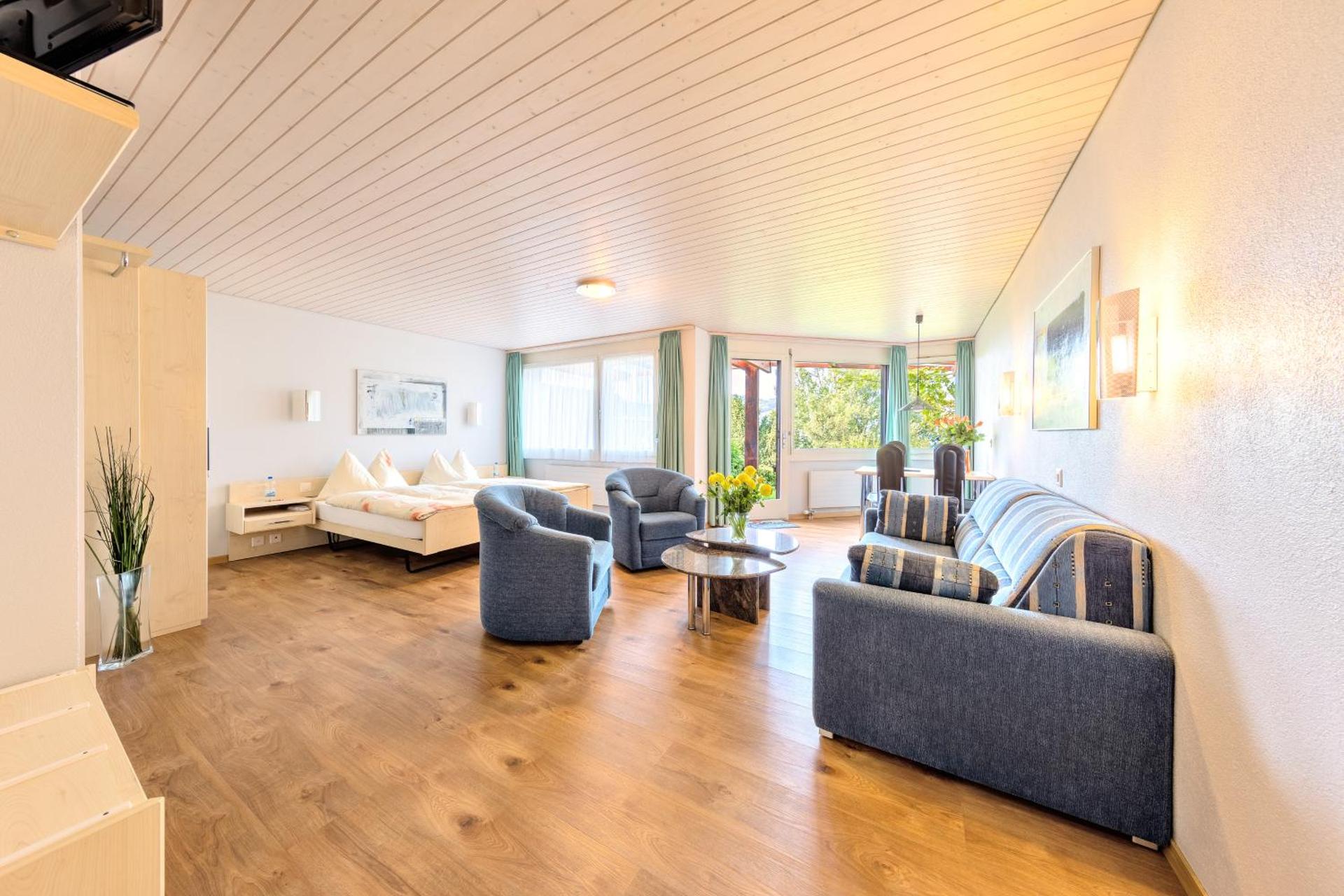 Junior Suite with Lake View and Balcony