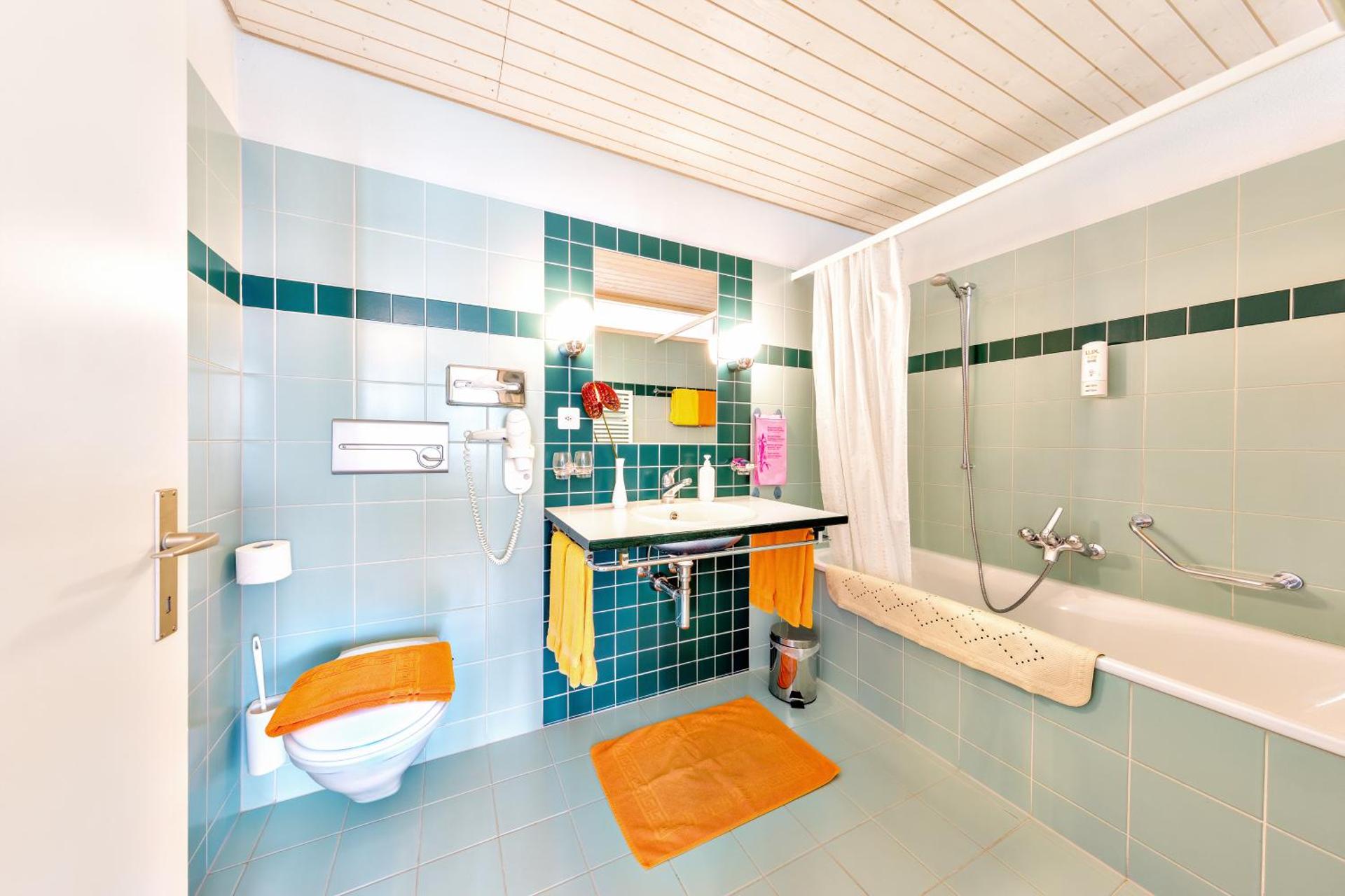 Junior Suite with Lake View and Balcony