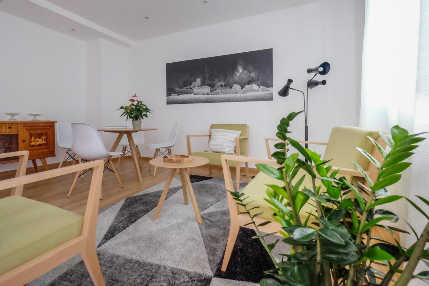 Communal lounge/ TV room