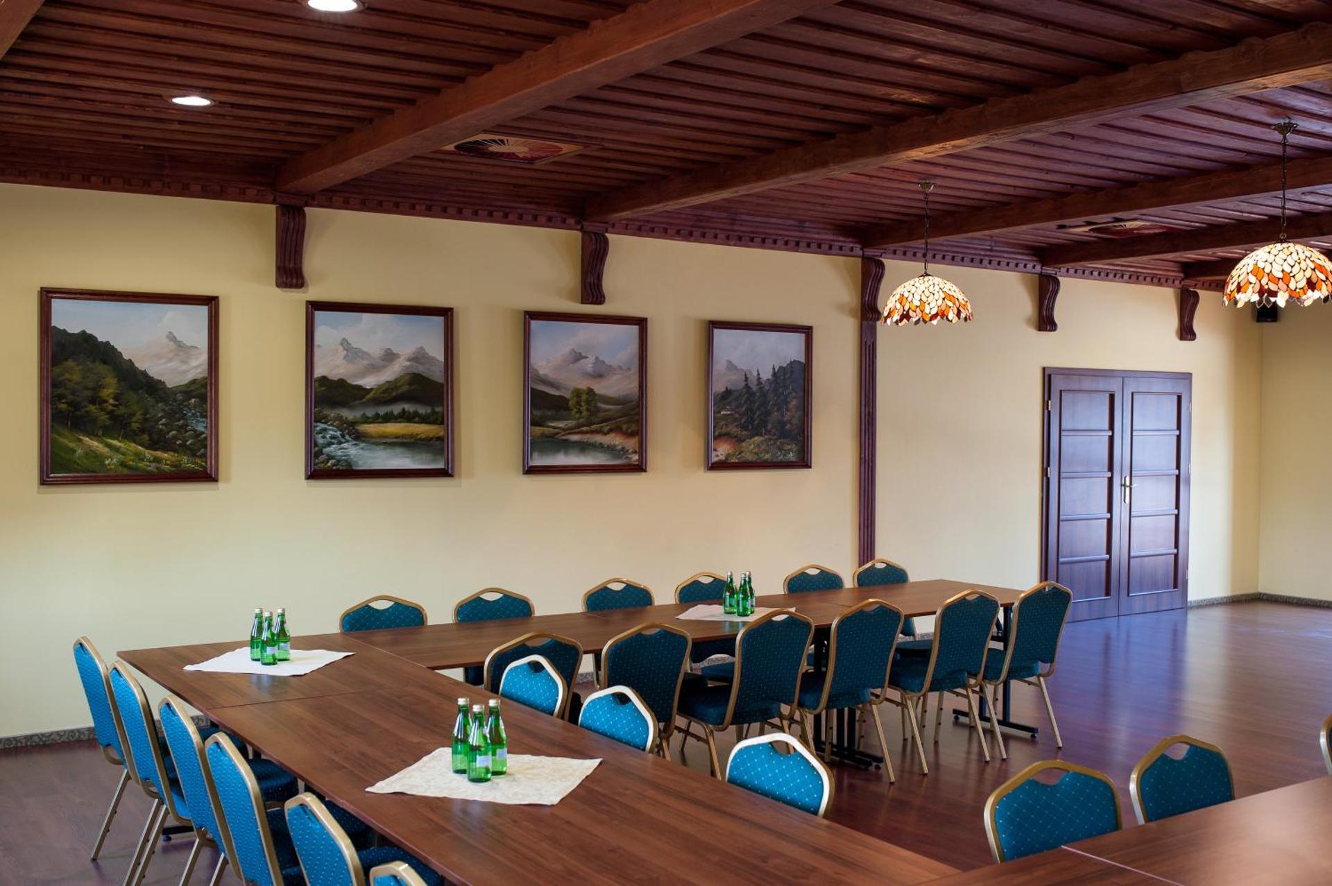 Meeting/conference room