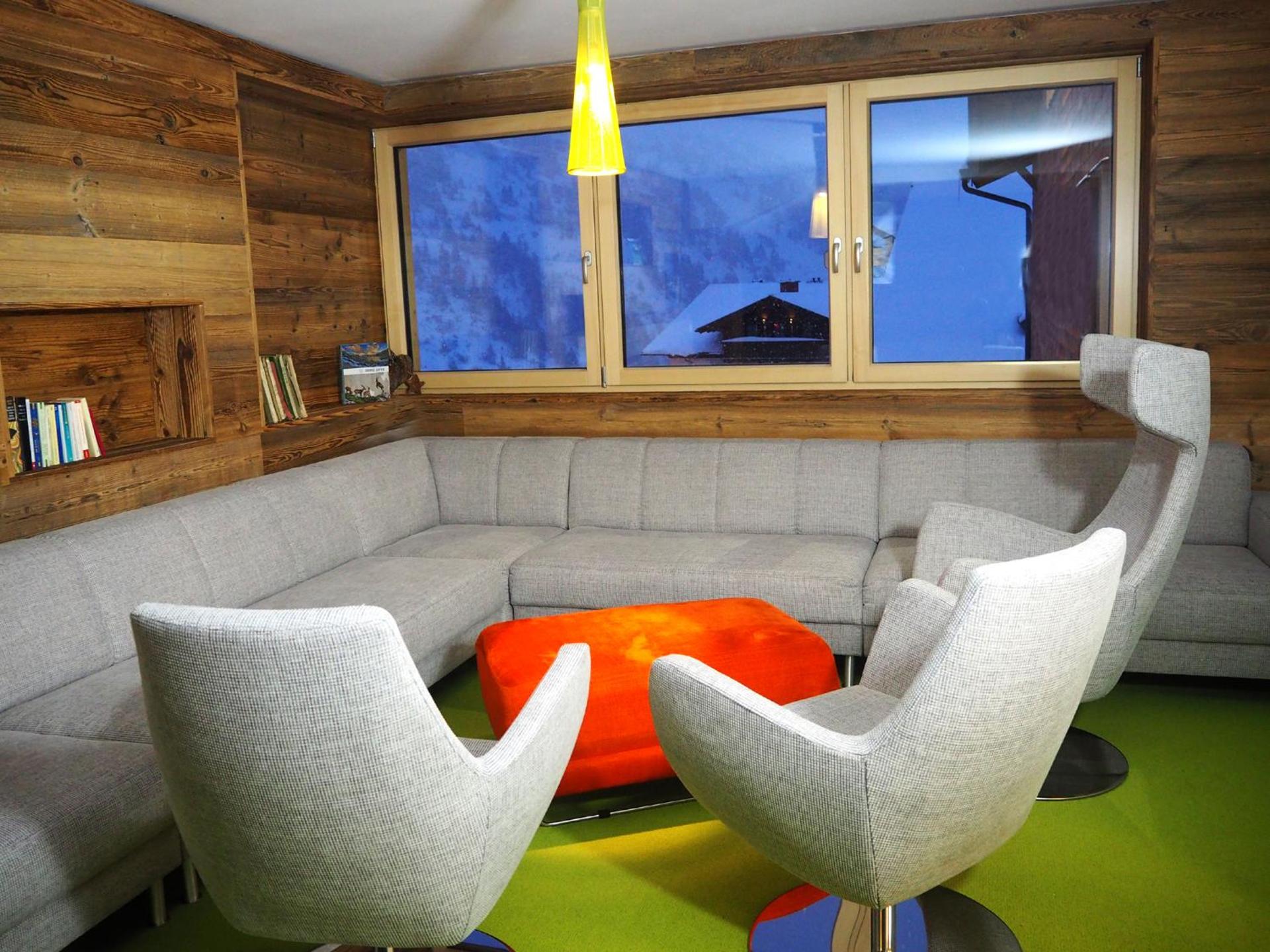 Communal lounge/ TV room