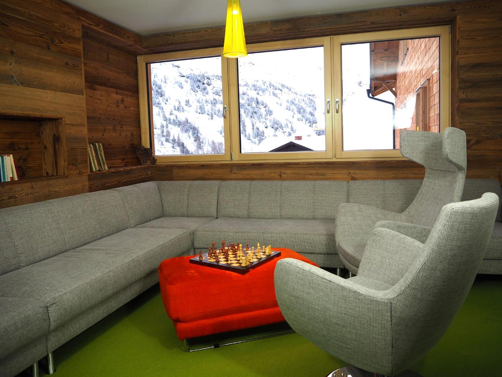 Communal lounge/ TV room