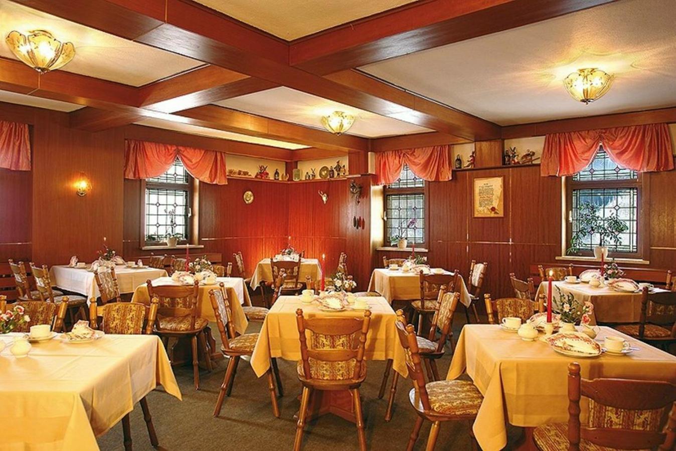 Restaurant/places to eat