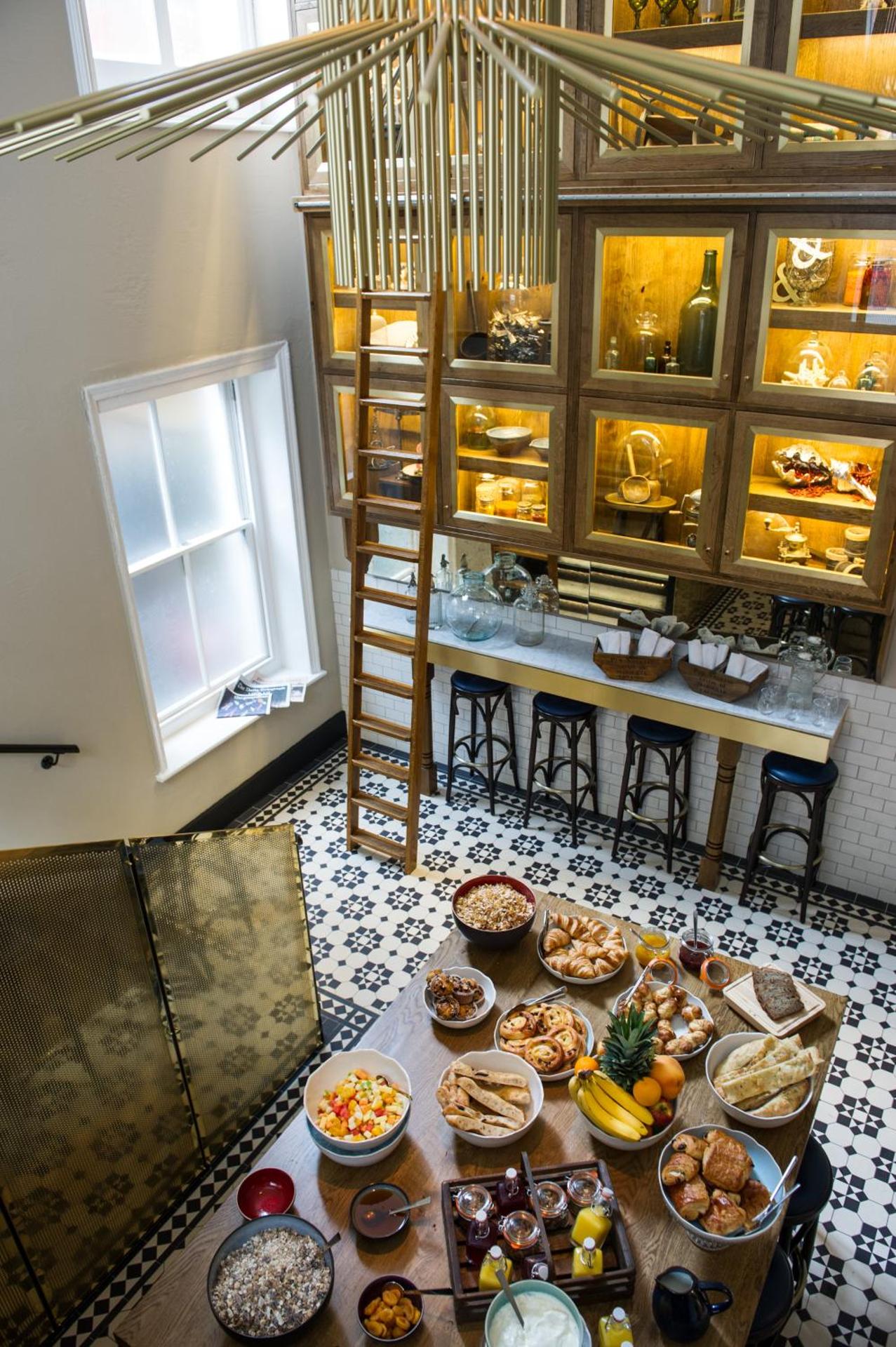 Restaurant/places to eat