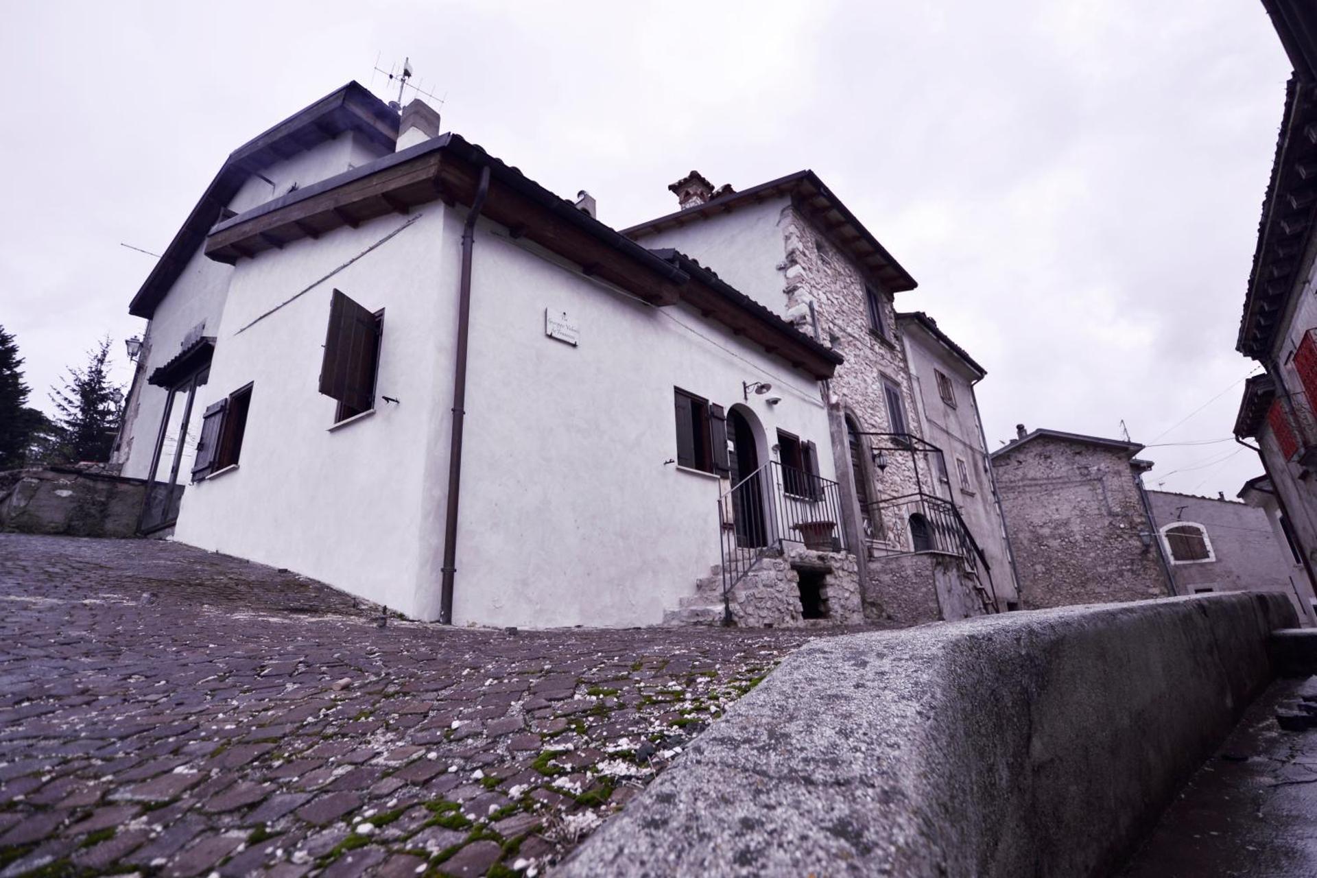 Robur Marsorum Albergo Diffuso