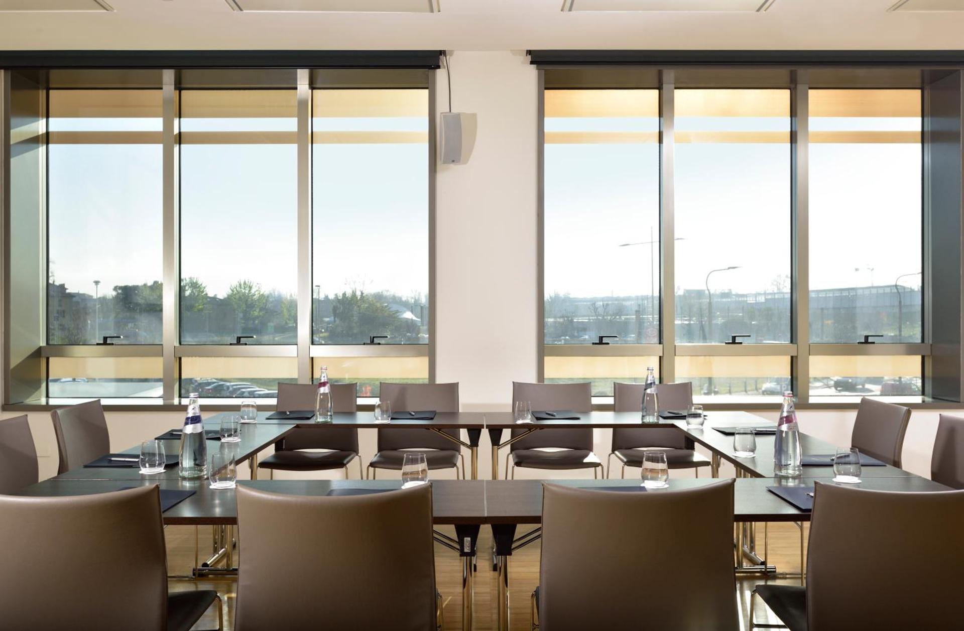 Meeting/conference room