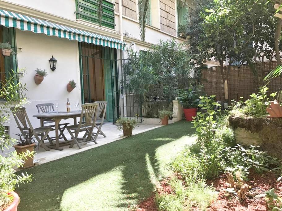 Homelivia, Luxueux Appartement avec Jardin privé