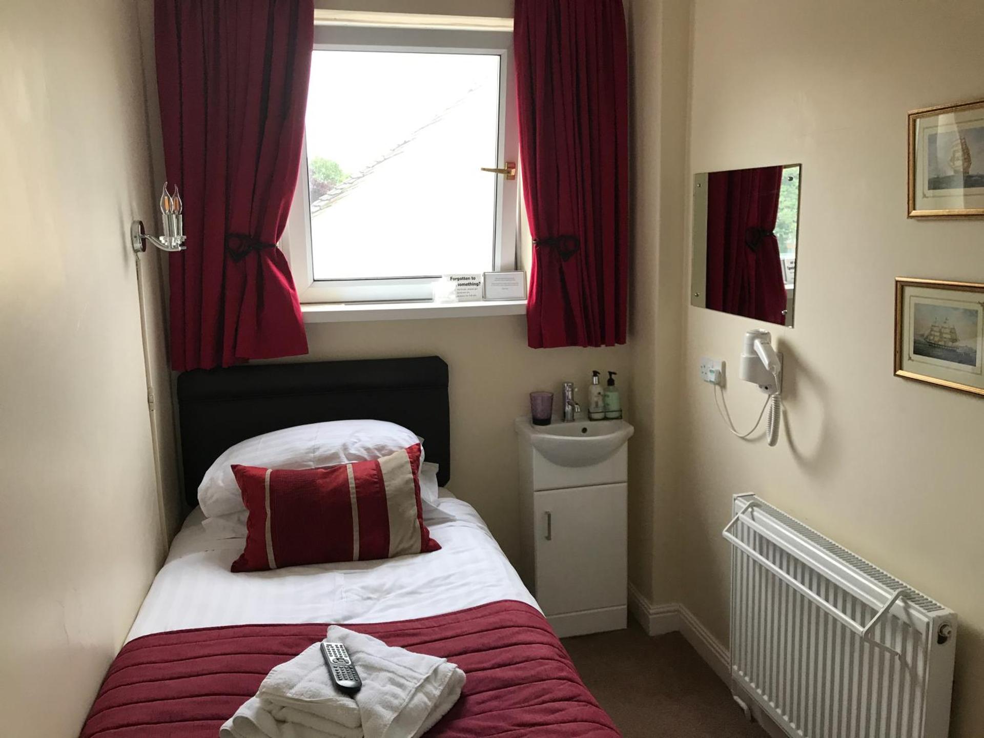 Standard Single Room with Shared Bathroom
