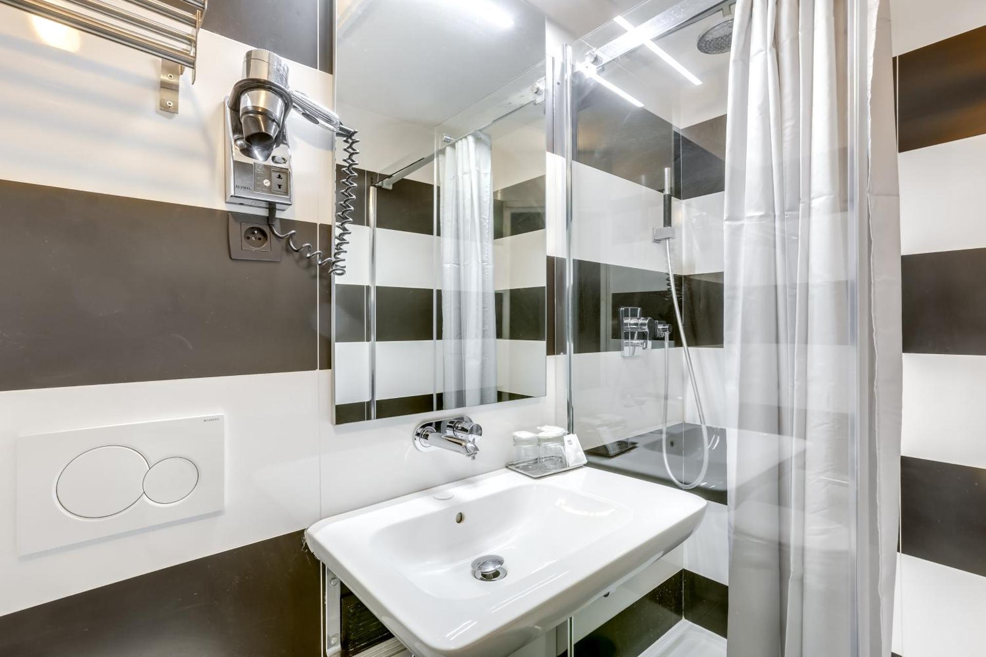 Hotel Opera Maintenon