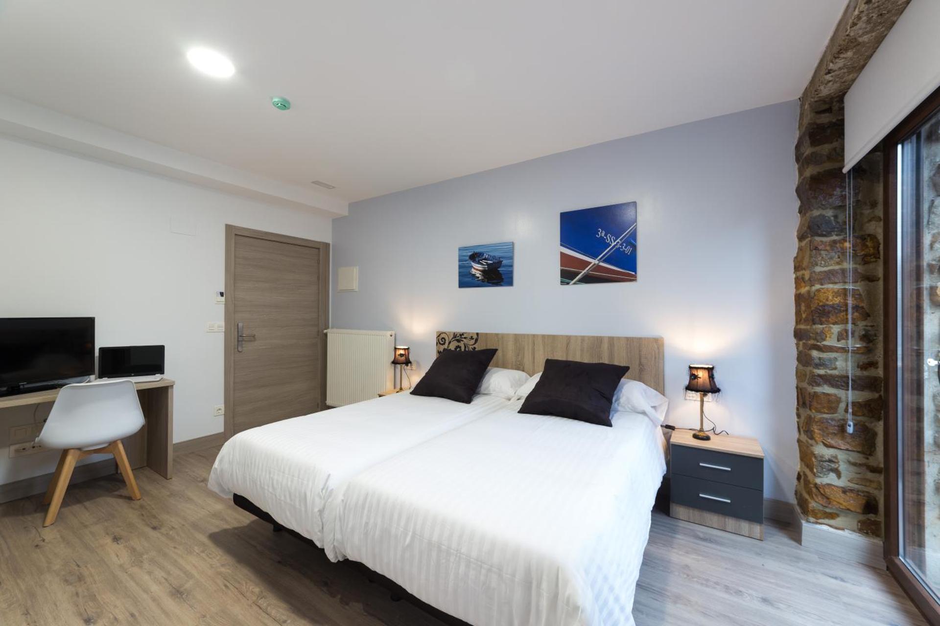 Triple Room with Balcony