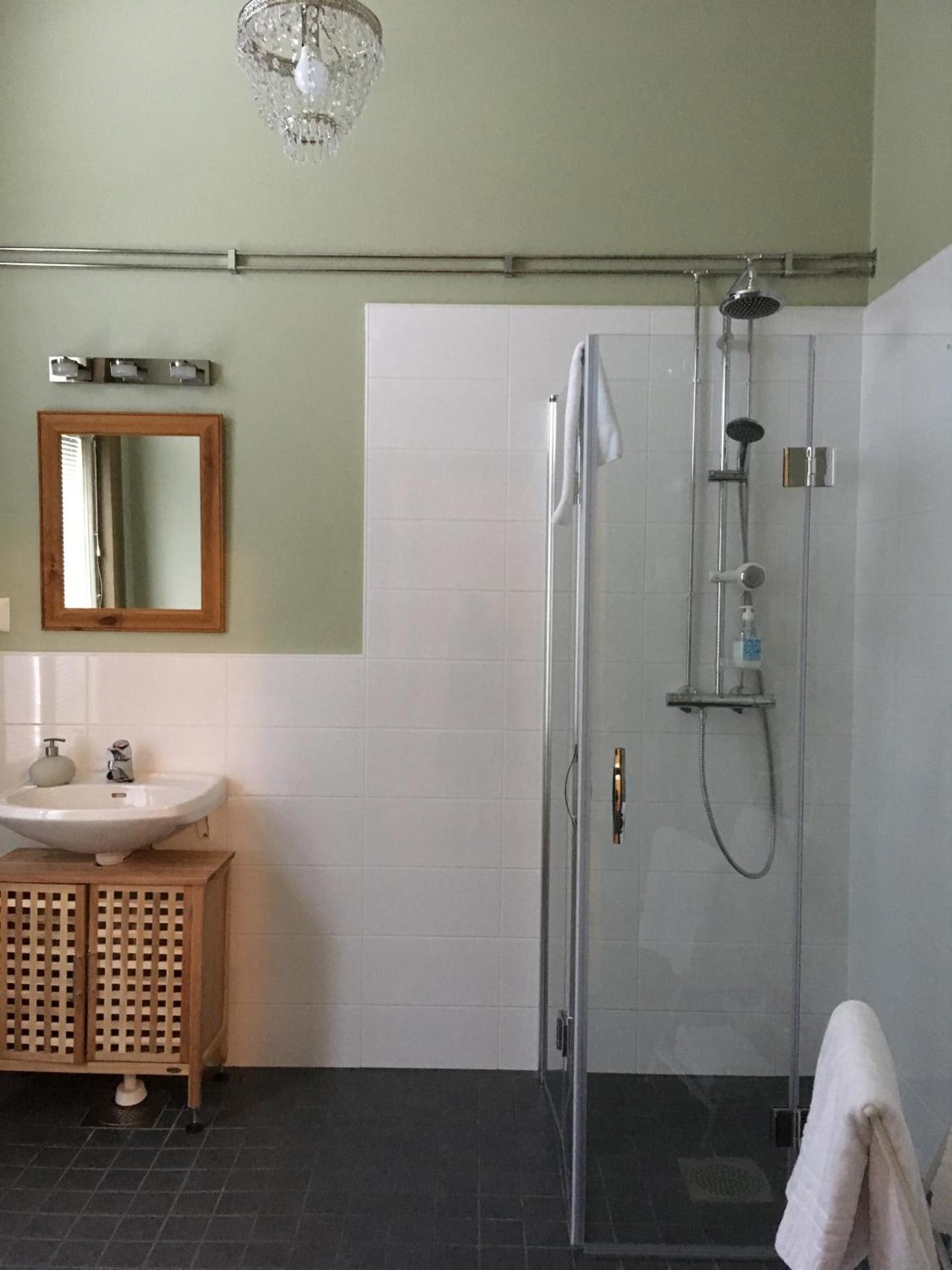 Cafe-Restaurant & Hotel Saima