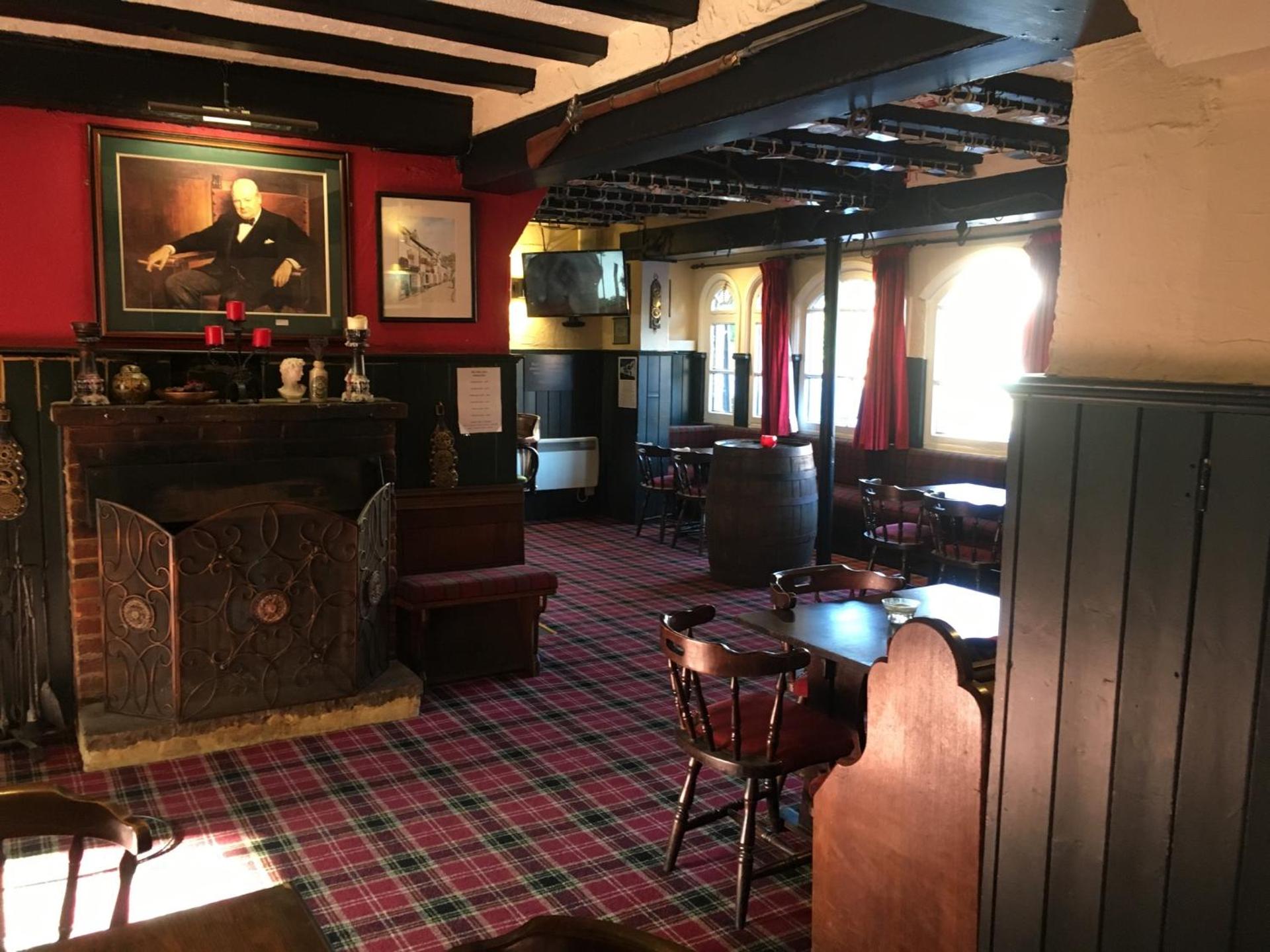 The White Hart pub and rooms