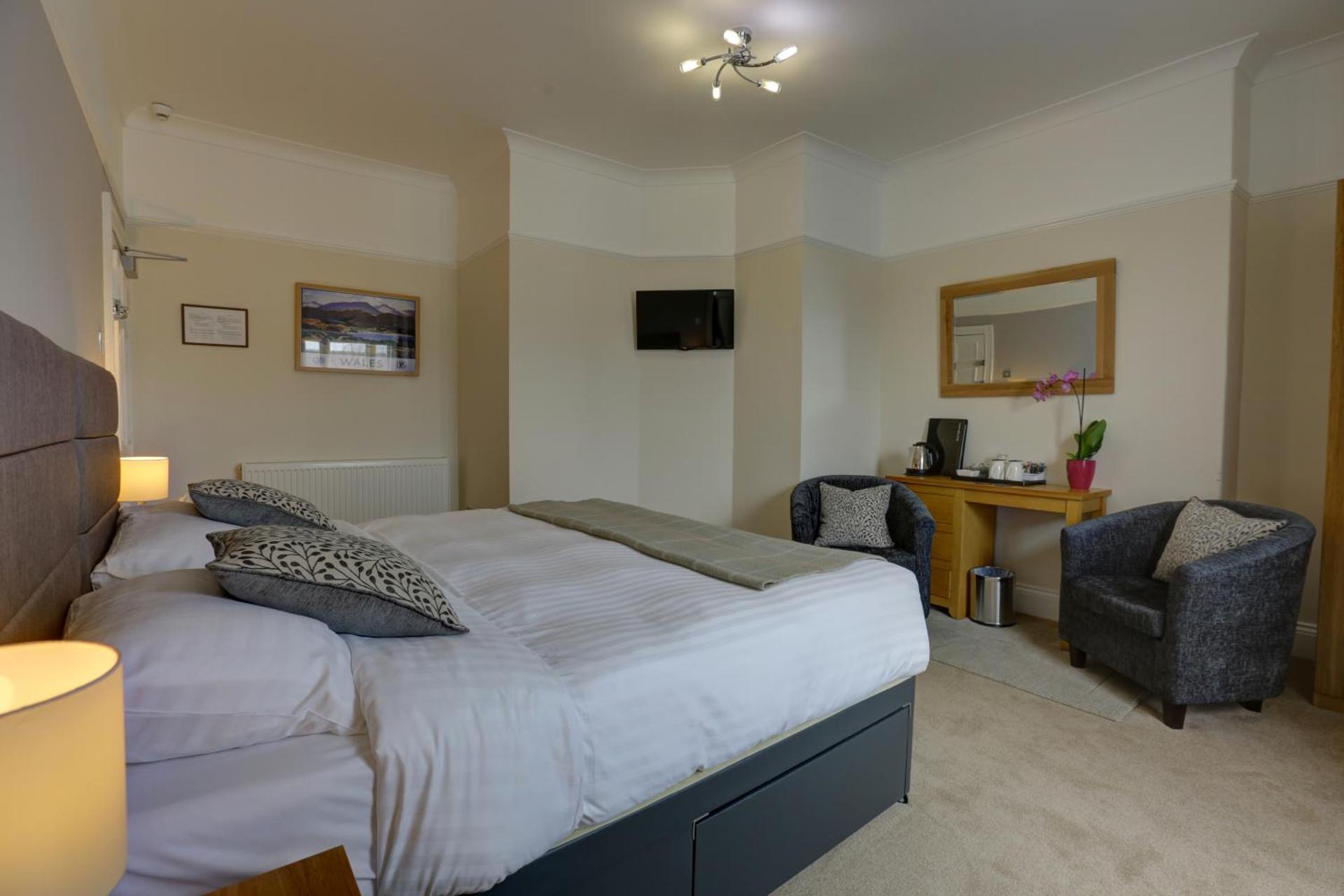 Photo of the whole room