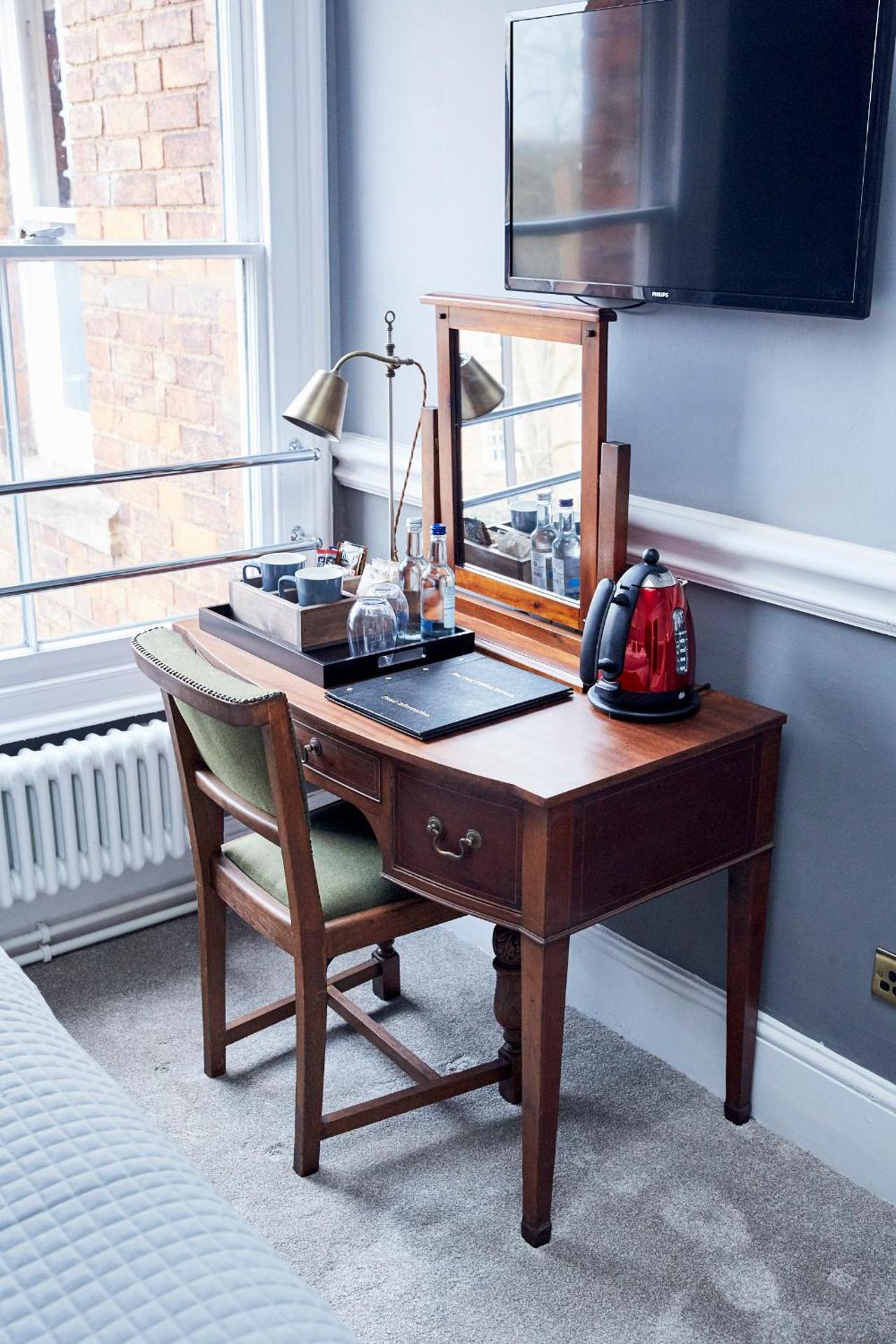 Coffee/tea facilities