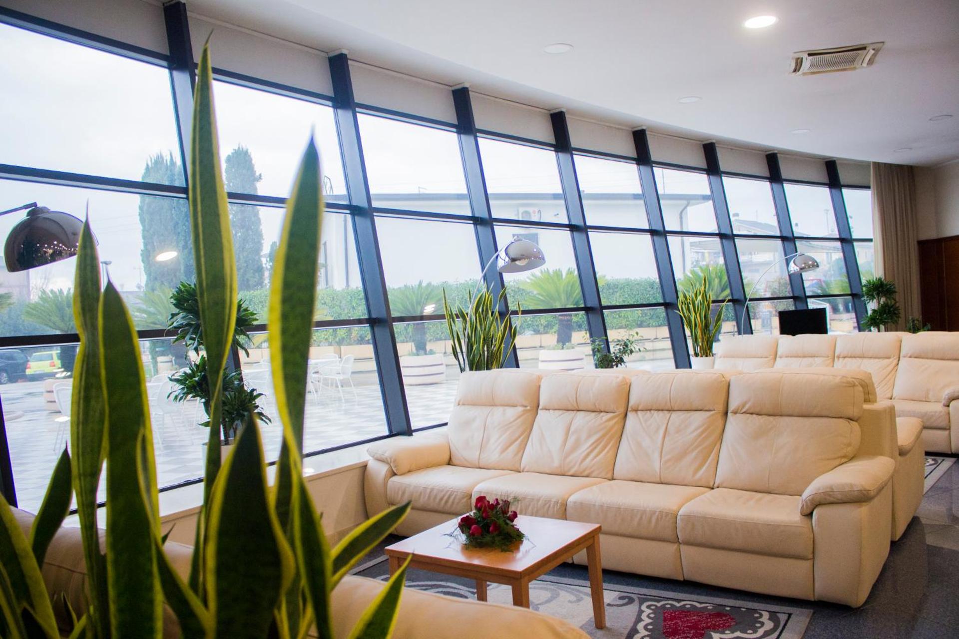 Communal lounge/ TV room